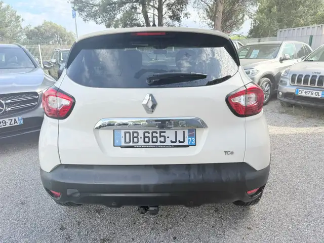 Renault Captur view 4