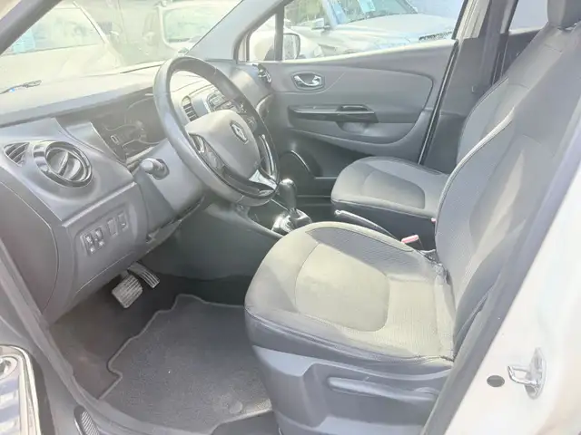 Renault Captur view 8
