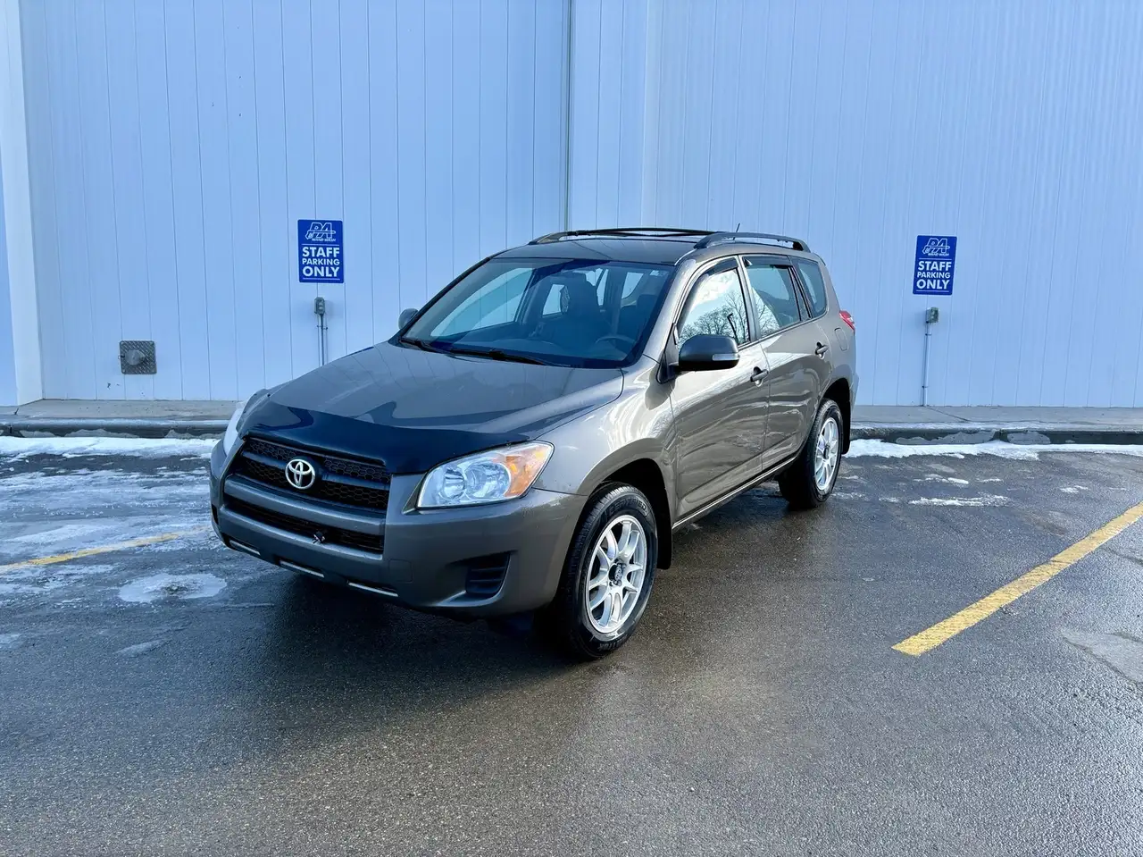 Toyota RAV 4 снимка Toyota RAV 4