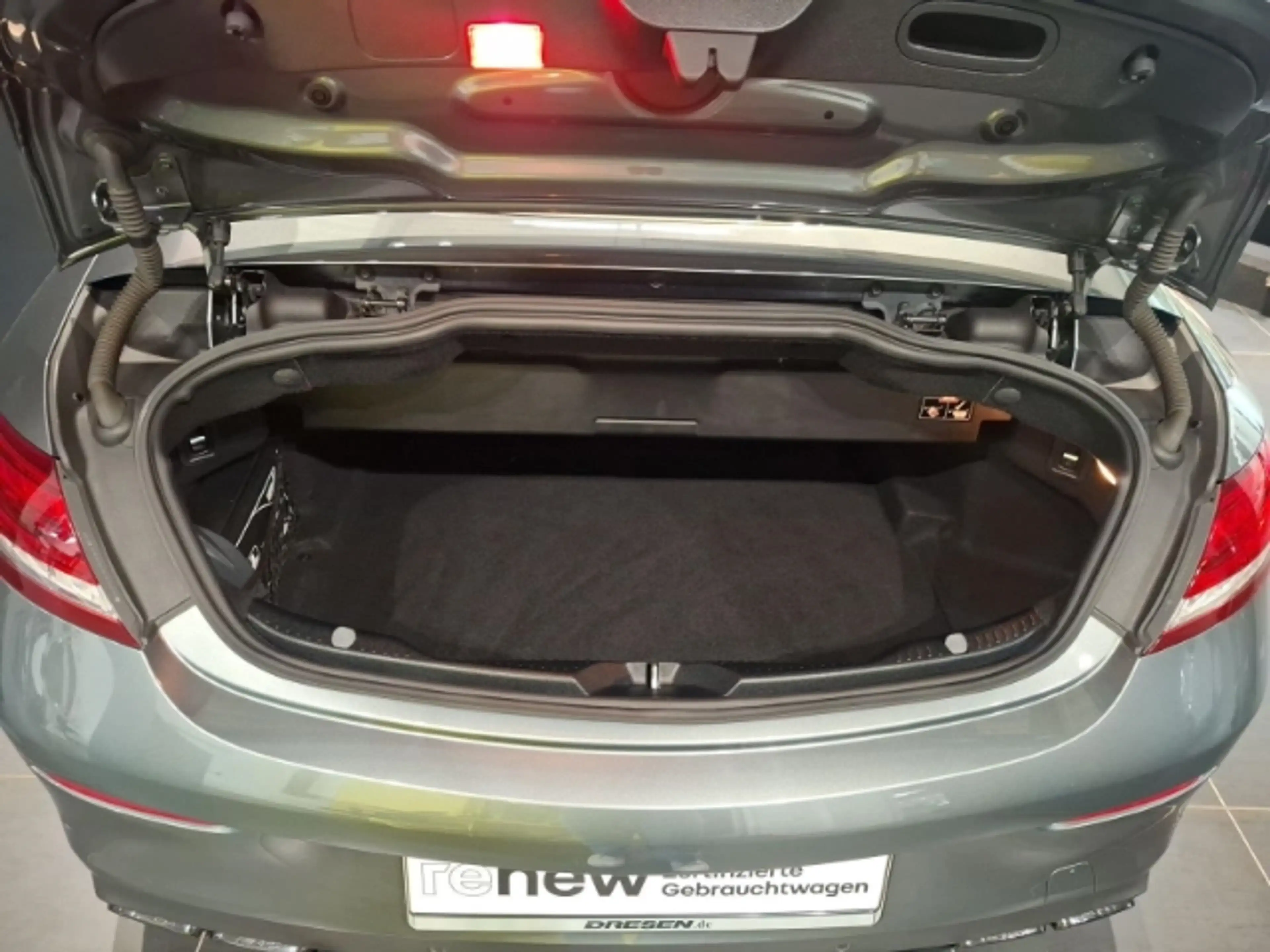 Mercedes-Benz C 63 AMG S Cabrio *BURMESTER*NAVI*360 Kamera — photo 12