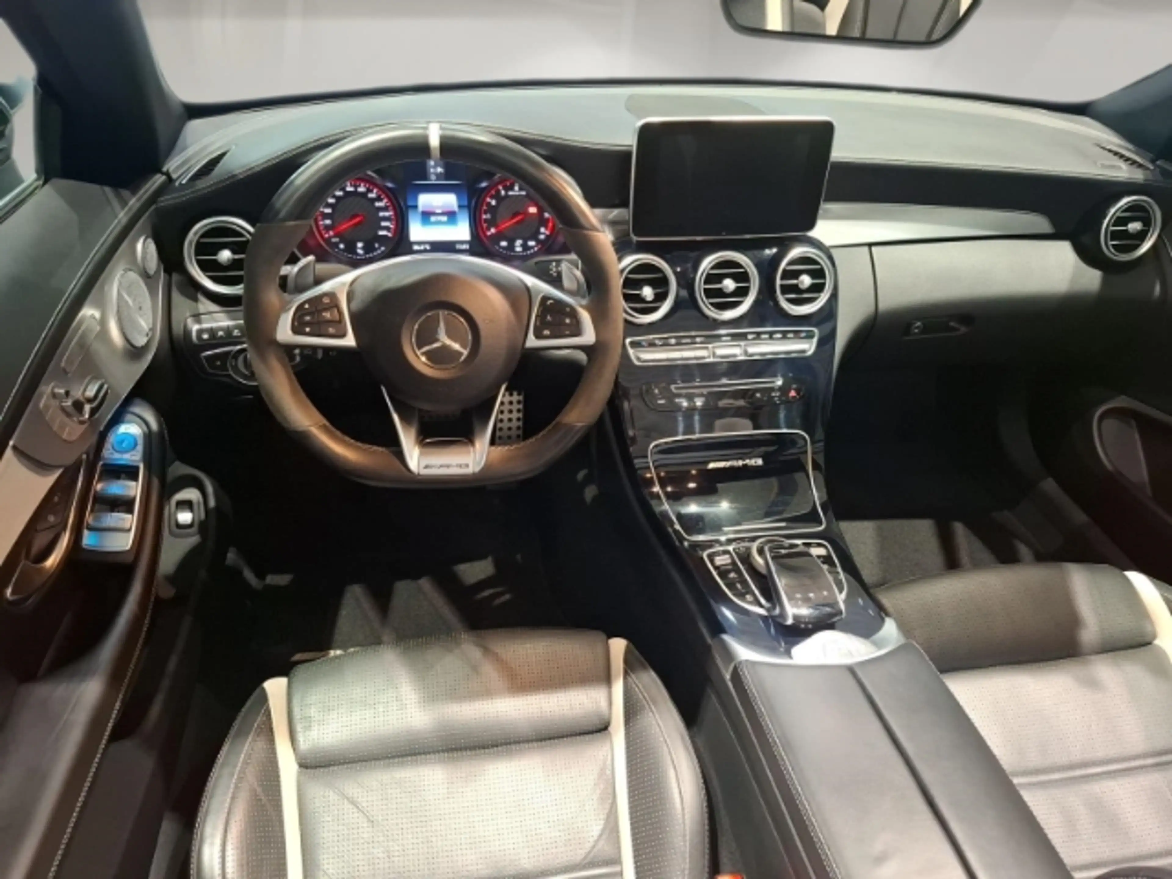 Mercedes-Benz C 63 AMG S Cabrio *BURMESTER*NAVI*360 Kamera — photo 11