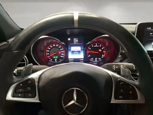 Mercedes-Benz C 63 Amg view 8
