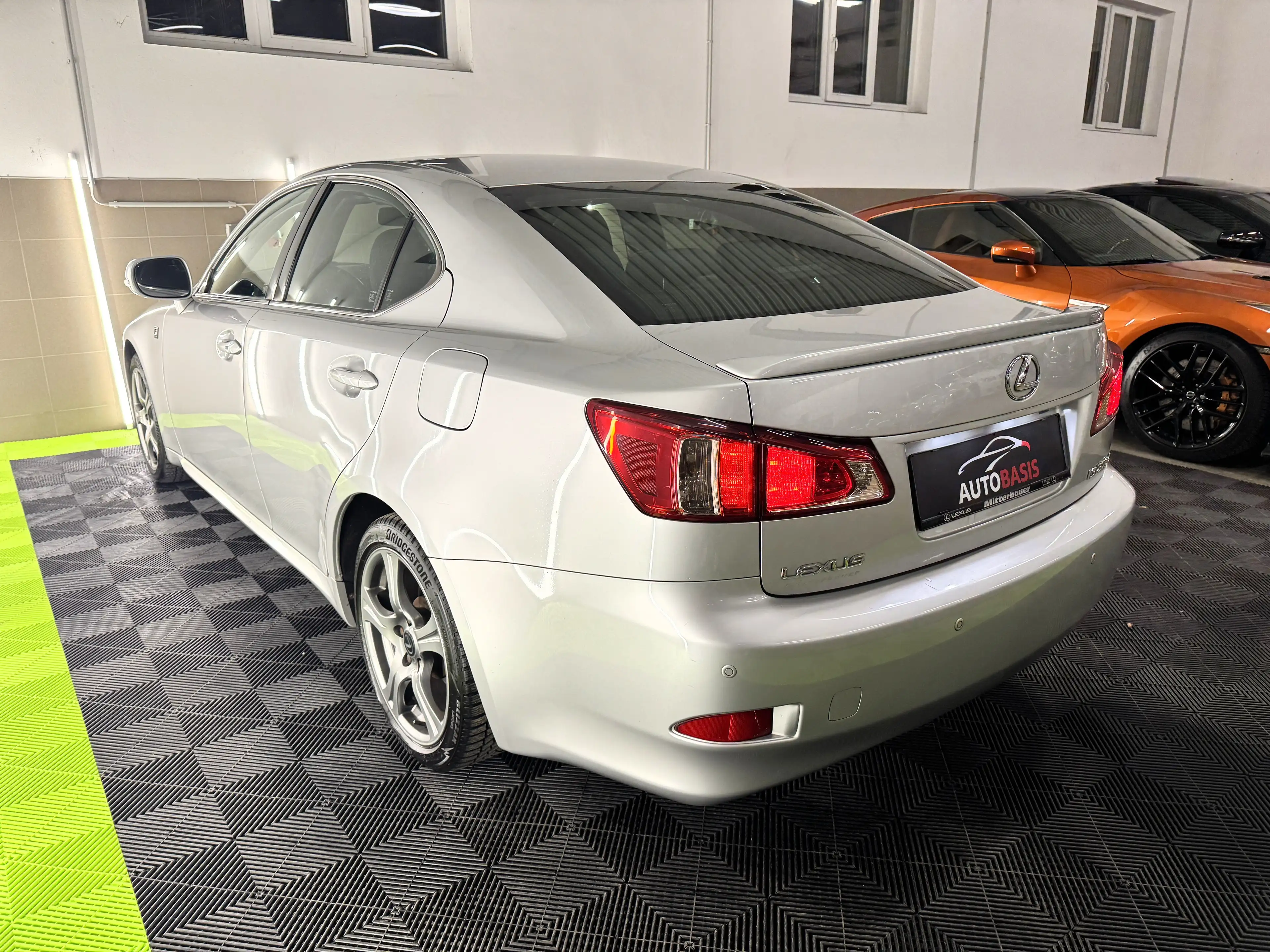 Lexus IS 200 IS200D F-Sport/Standheizung/PDC/SHZ/Tempomat/Klima — photo 12