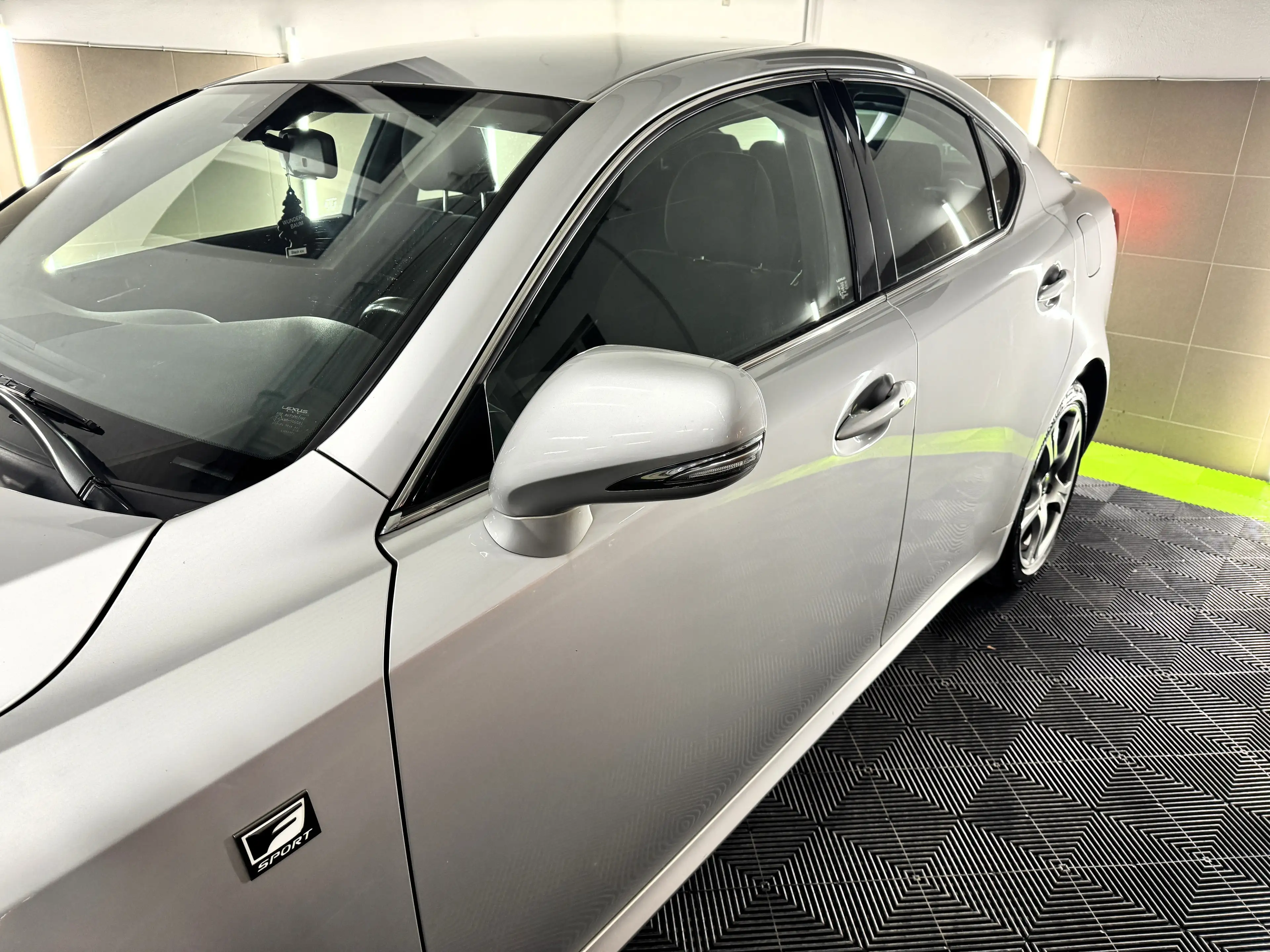 Lexus IS 200 IS200D F-Sport/Standheizung/PDC/SHZ/Tempomat/Klima — photo 7