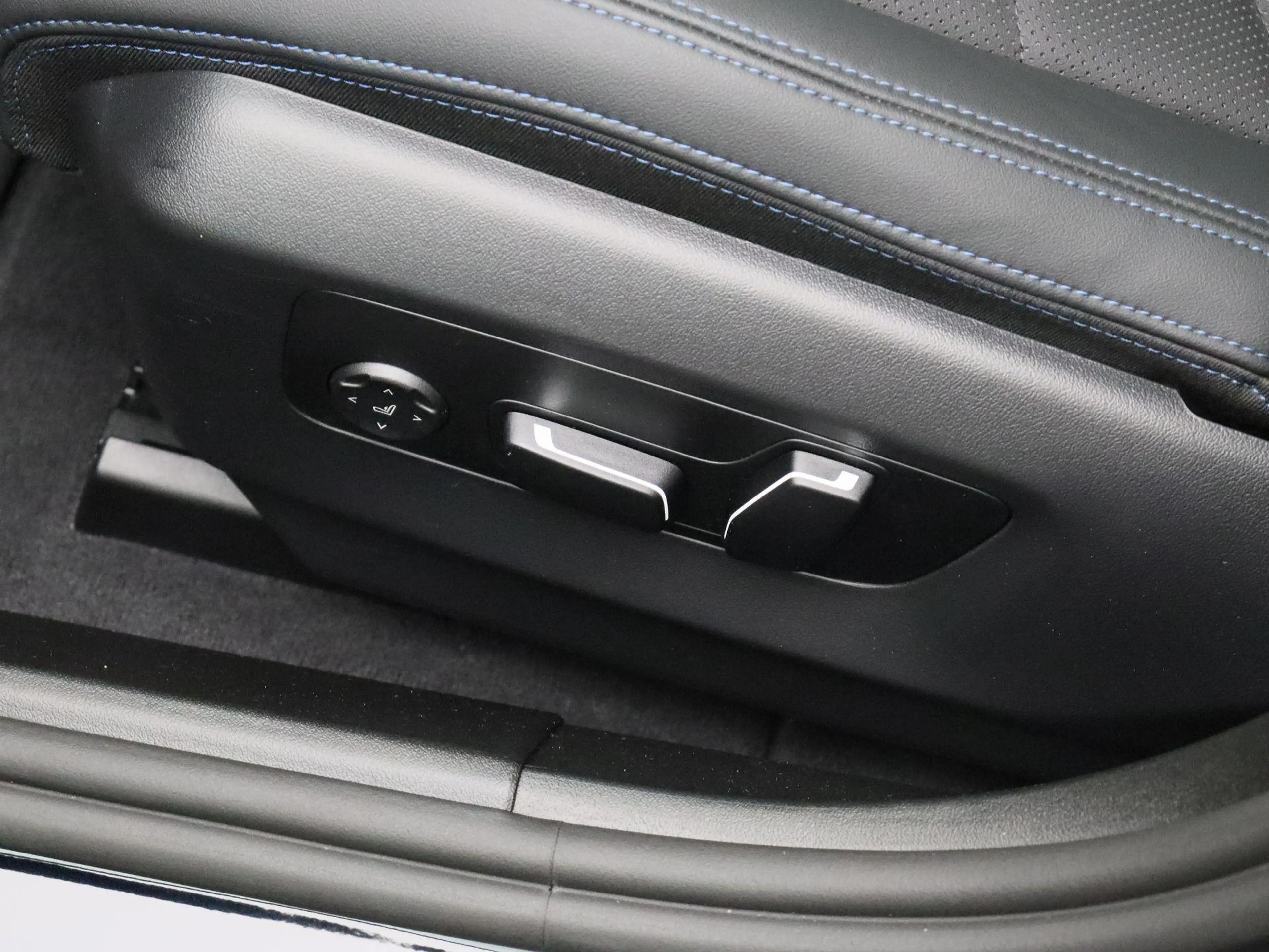 BMW 550 5 Serie Sedan 550e xDrive M Sportpakket Pro | Inno — photo 12