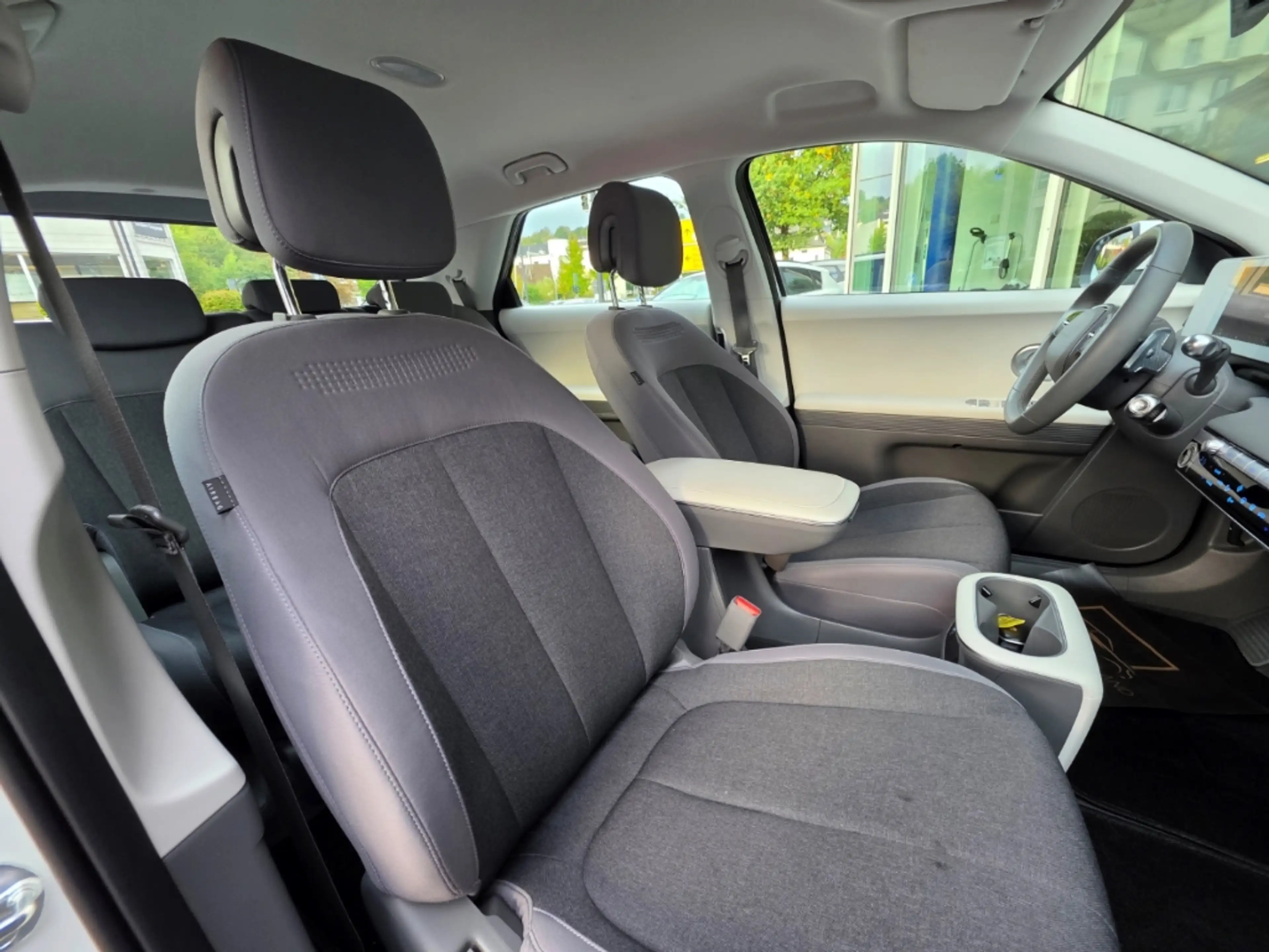 Hyundai IONIQ 5 58 kWh 2WD / Navi / CarPlay / Sitzheizung / Kamera — photo 13
