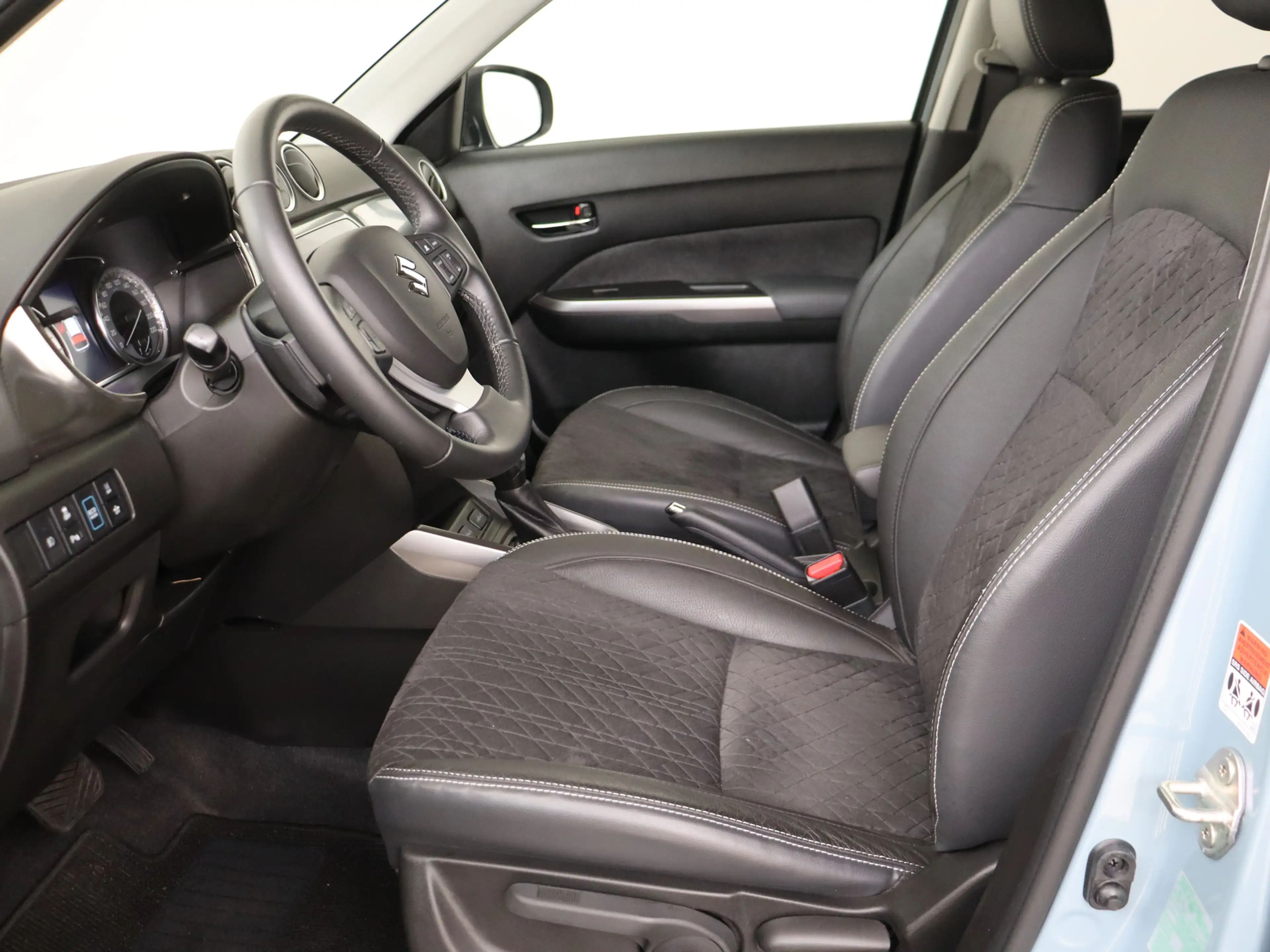 Suzuki Vitara 1.5 Hybrid Style | NL dealeronderhouden | Dodehoek — photo 15