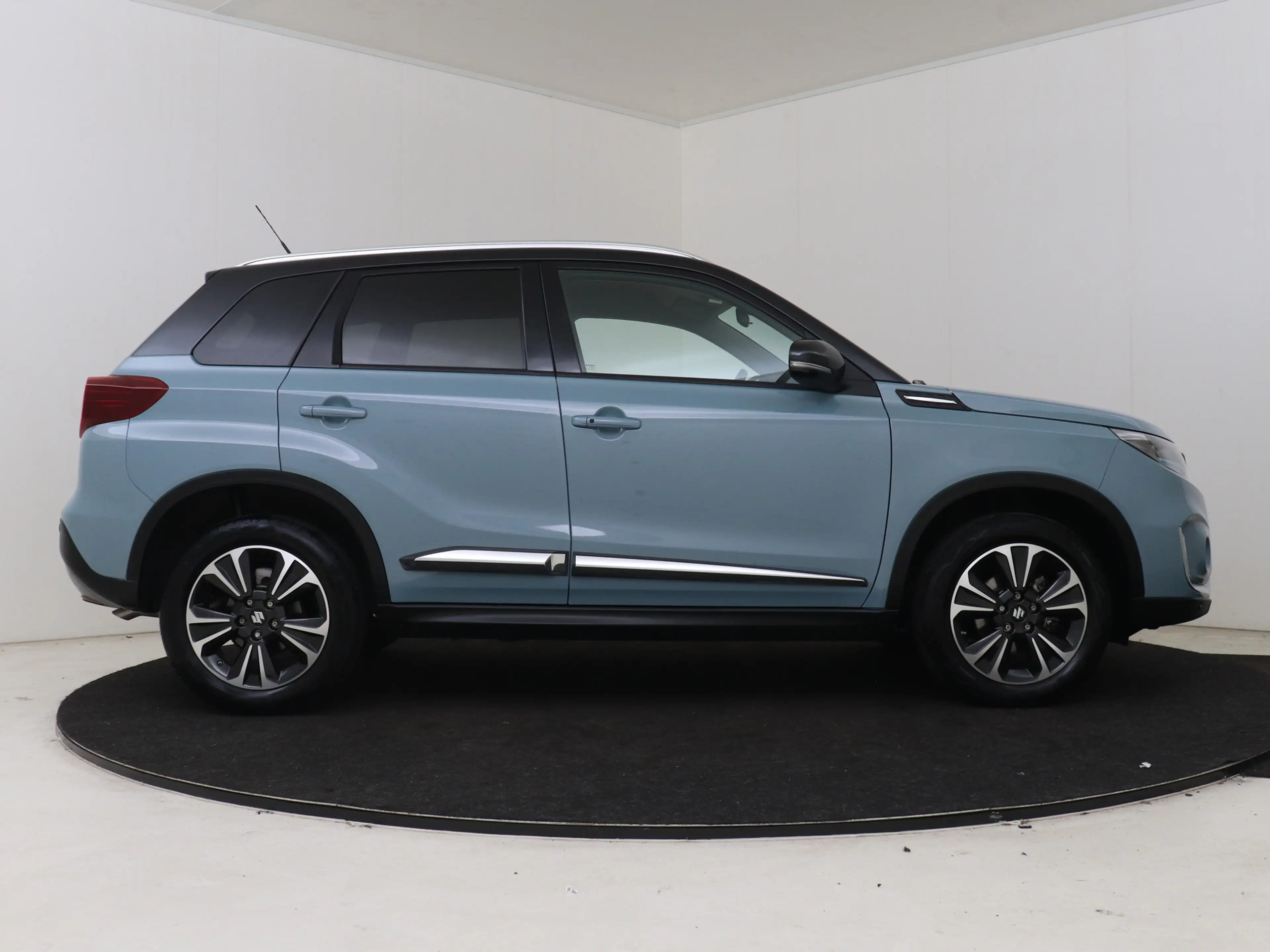 Suzuki Vitara 1.5 Hybrid Style | NL dealeronderhouden | Dodehoek — photo 12