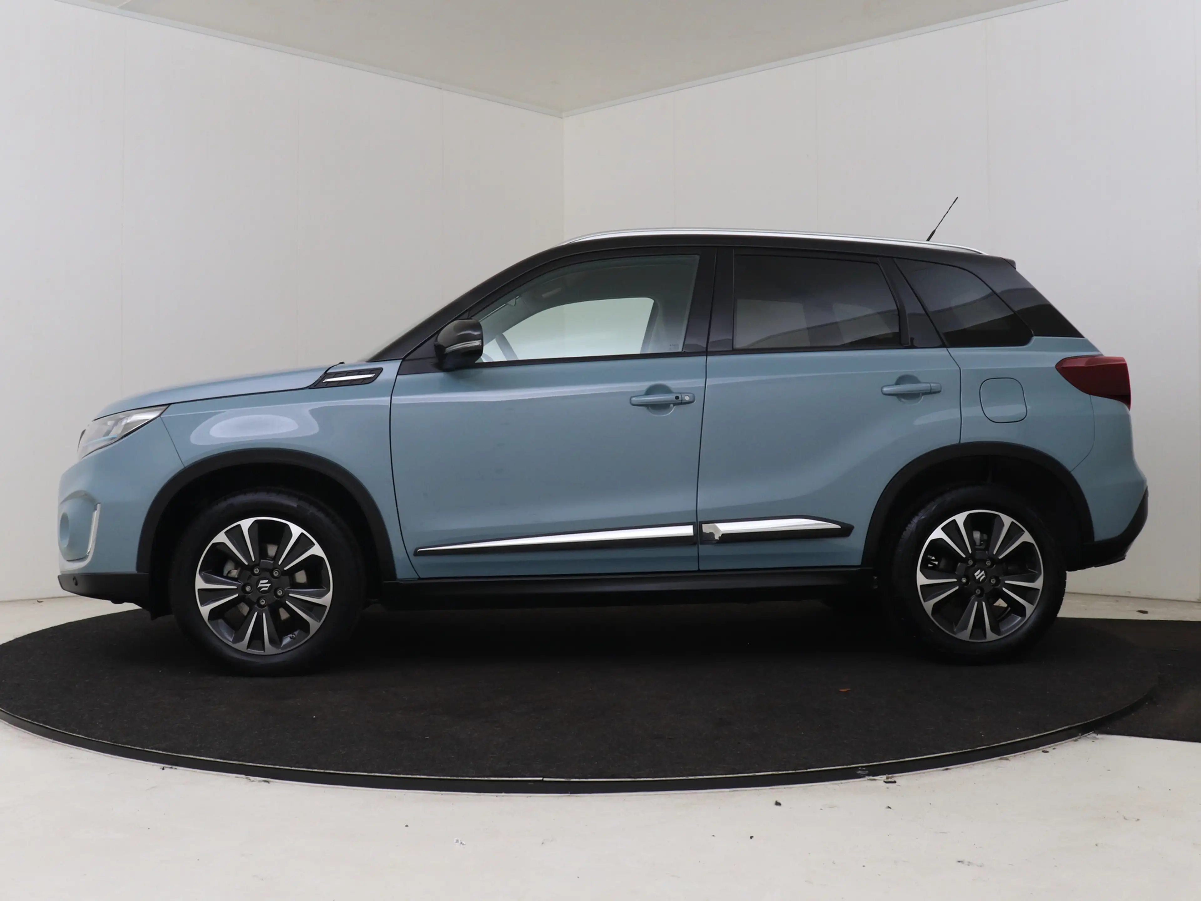 Suzuki Vitara 1.5 Hybrid Style | NL dealeronderhouden | Dodehoek — photo 3