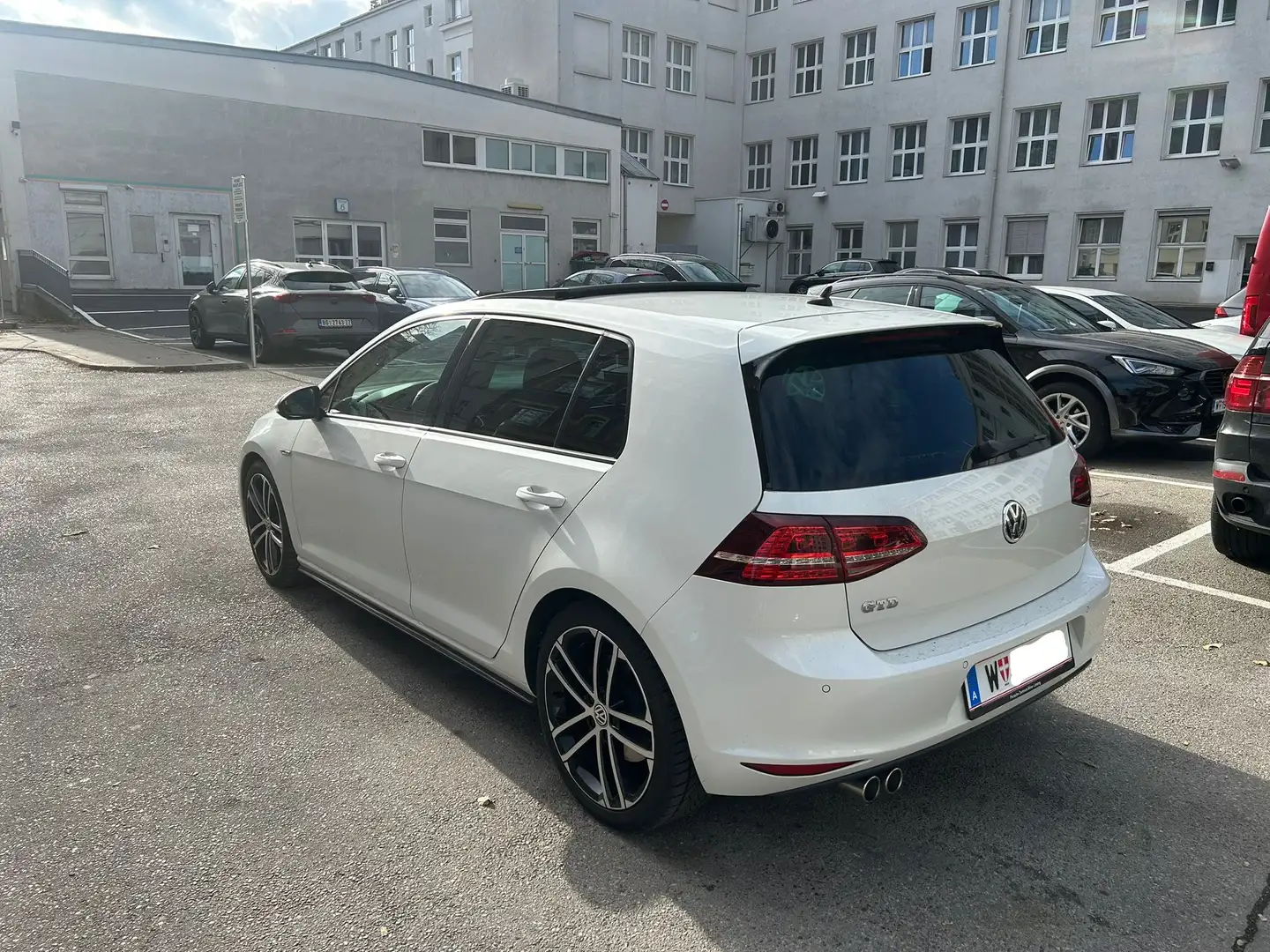 Volkswagen Golf GTD 2,0 TDI DSG Weiß - 2