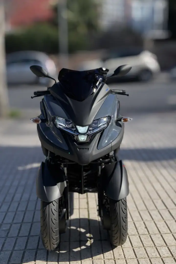 Yamaha TriCity Sport Gris - 2