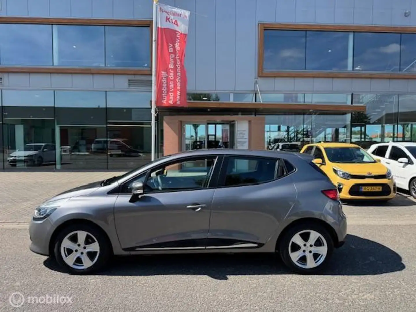 Renault Clio 1.2 Dynamique AUTOMAAT , 5 deurs , Navigatie , Air Gris - 2