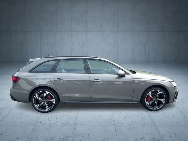 Audi A4 view 6