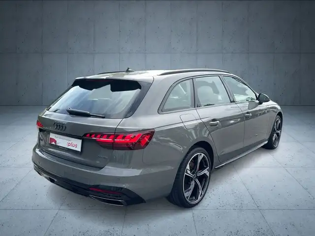 Audi A4 view 5
