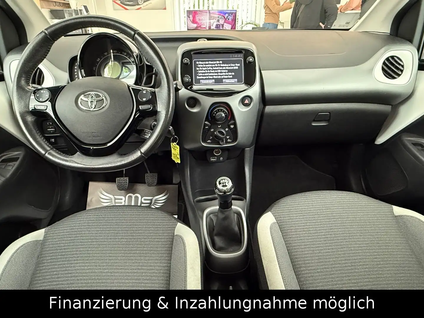 Toyota Aygo AYGO x-play Team D Alb - 2