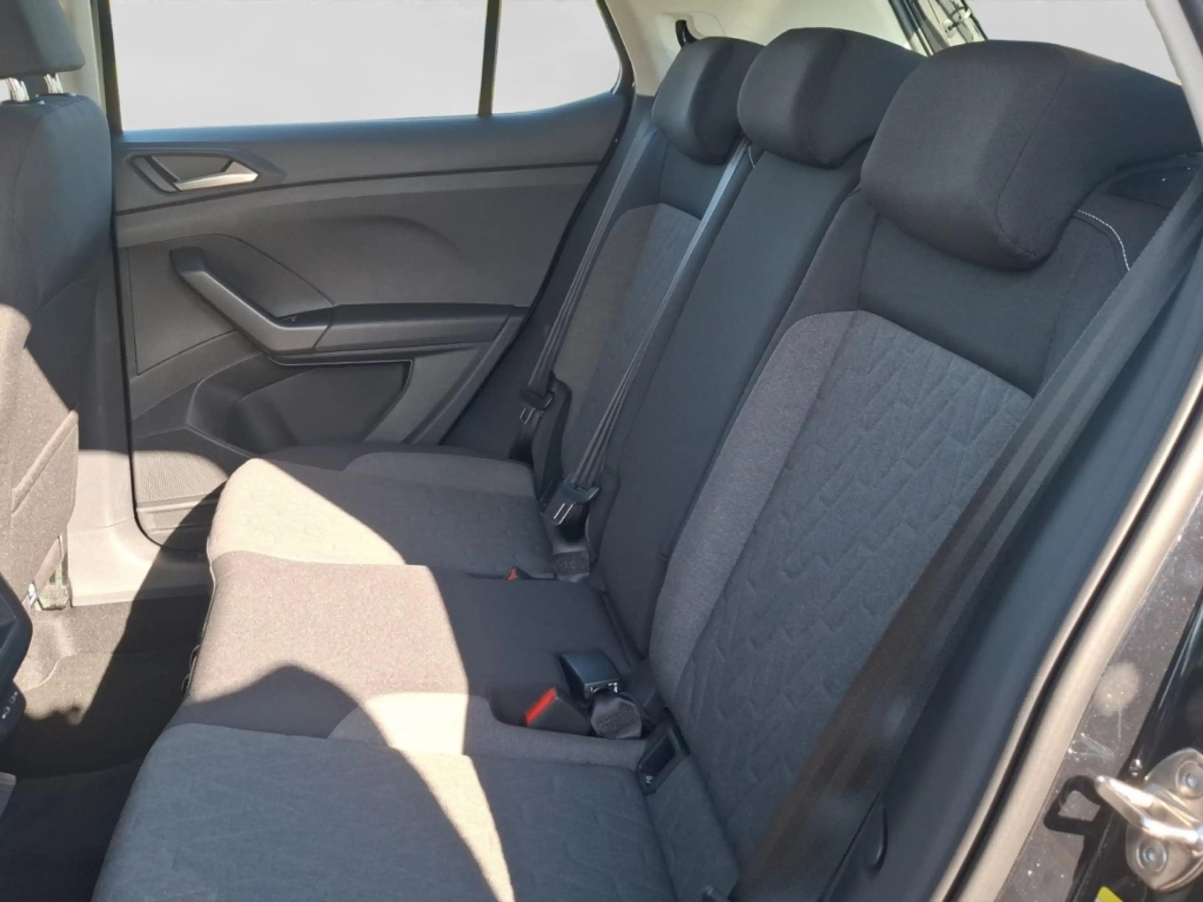Volkswagen T-Cross Life 1.0 l TSI 70 kW (95 PS) 5-Gang — photo 13