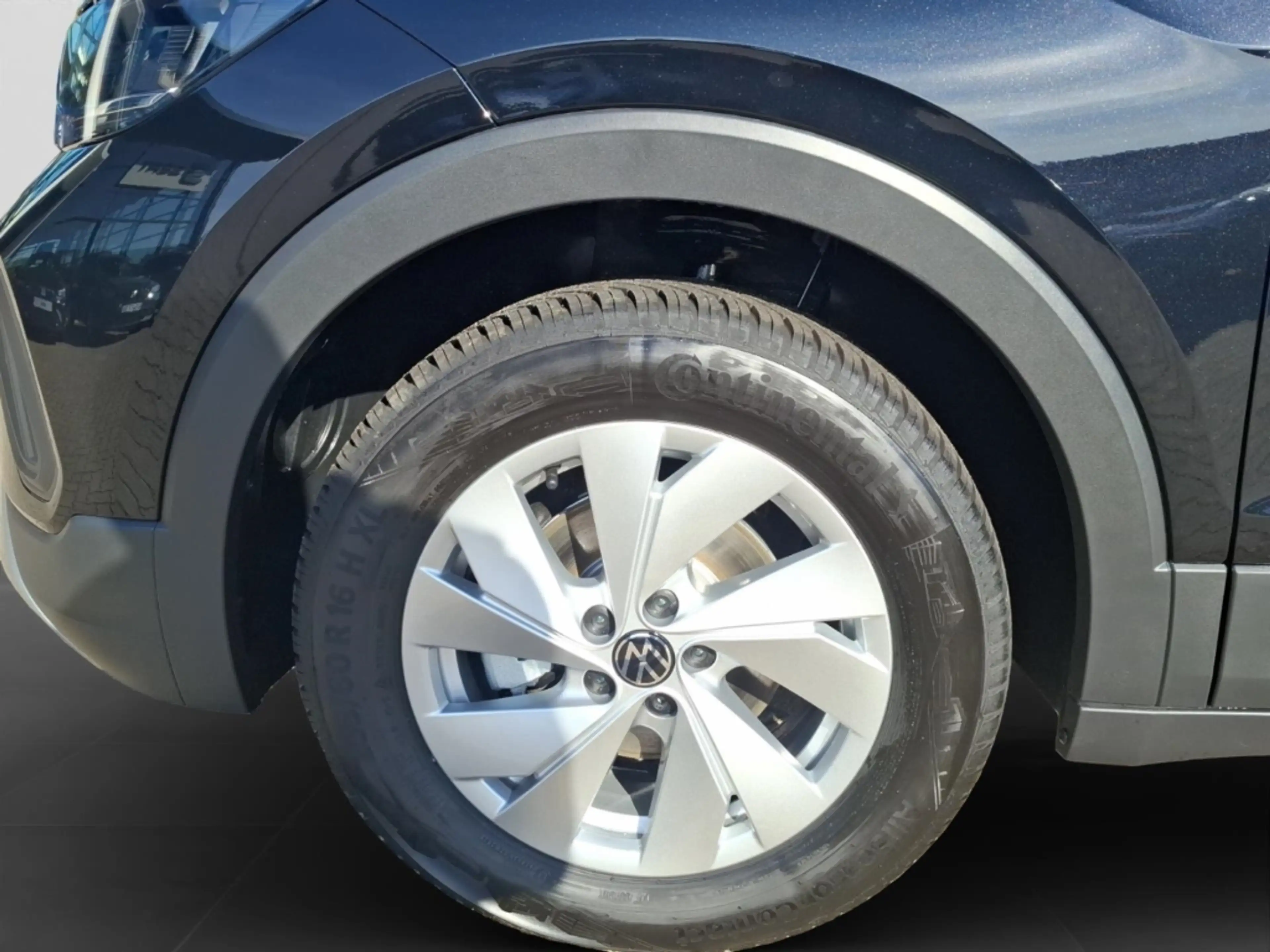 Volkswagen T-Cross Life 1.0 l TSI 70 kW (95 PS) 5-Gang — photo 19