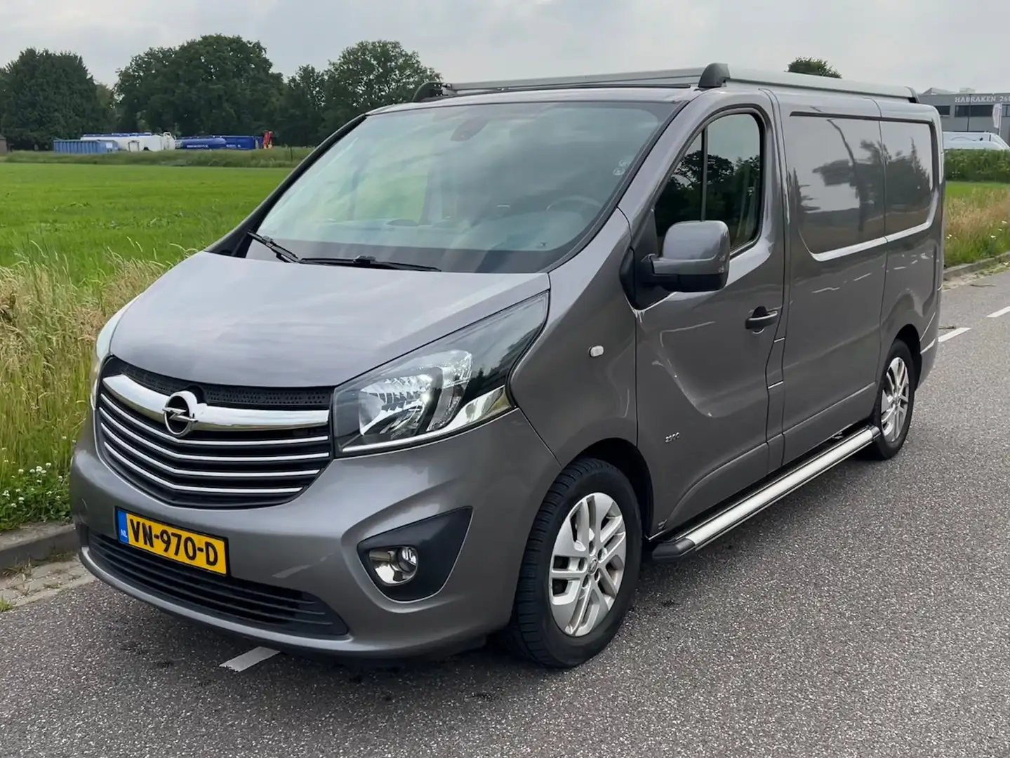 Opel Vivaro 1.6 CDTI L1H1 Sport EcoFlex Grijs - 1