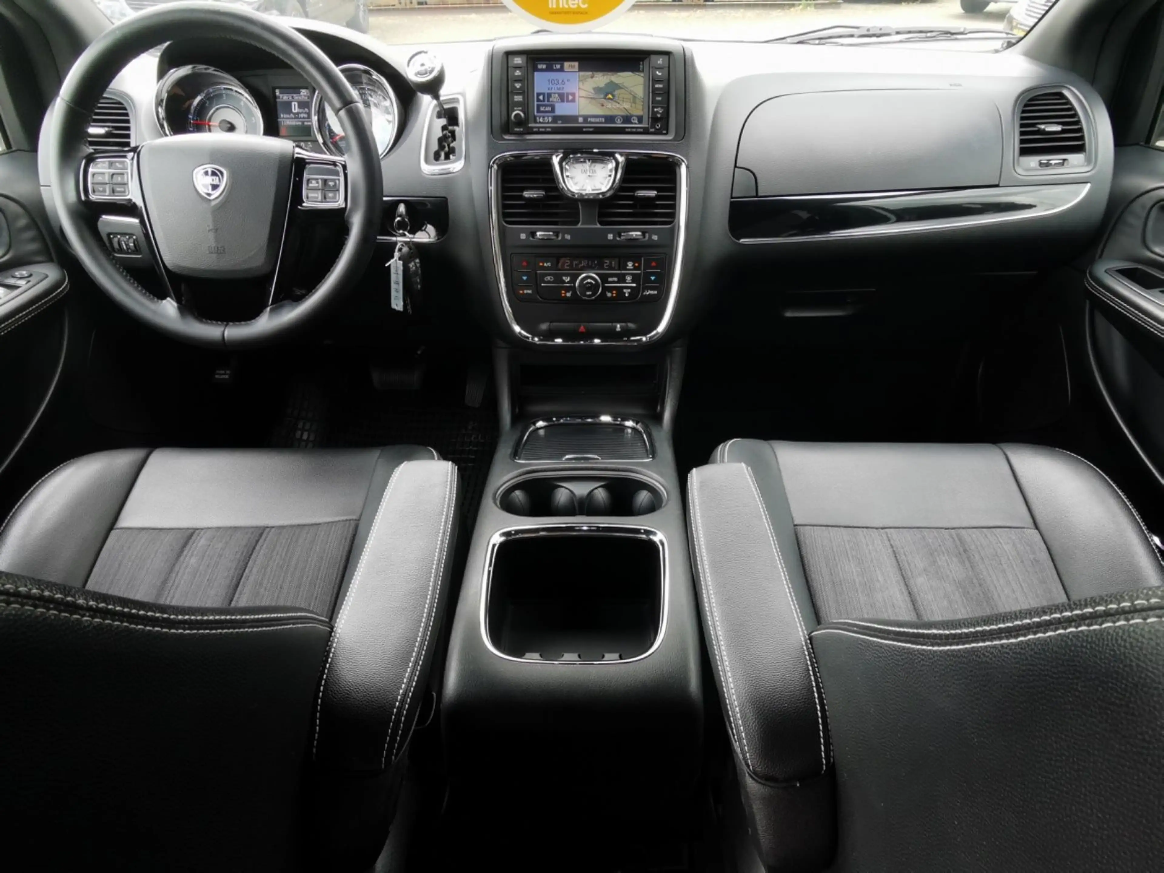 Lancia Voyager S 7-Sitze Stow'n Go TÜV Neu+Garantie — photo 8