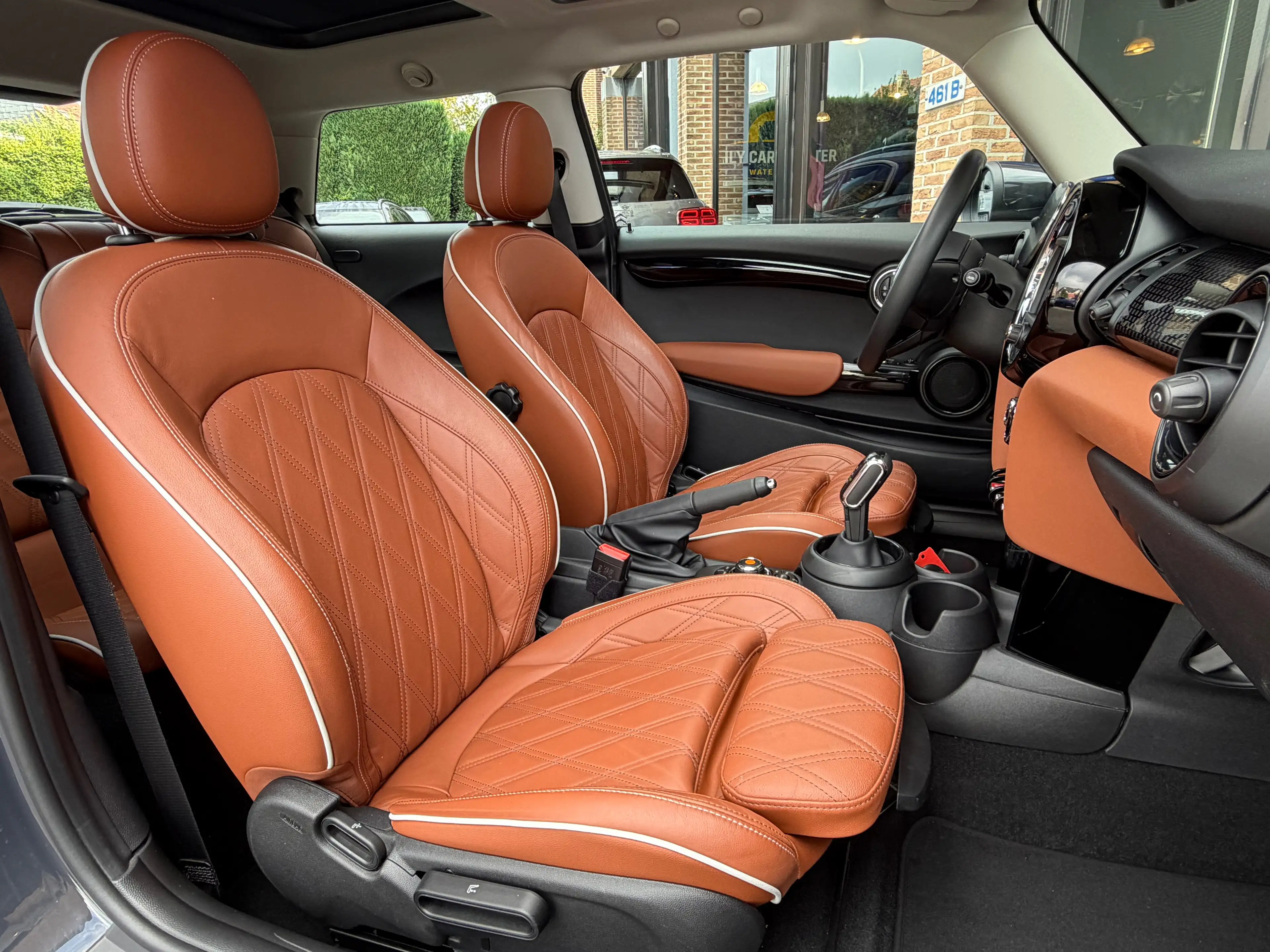 MINI Cooper S 2.0A I Pano I Auto I Navi I Cuir I Led adaptatif I Carnet MINI — photo 14