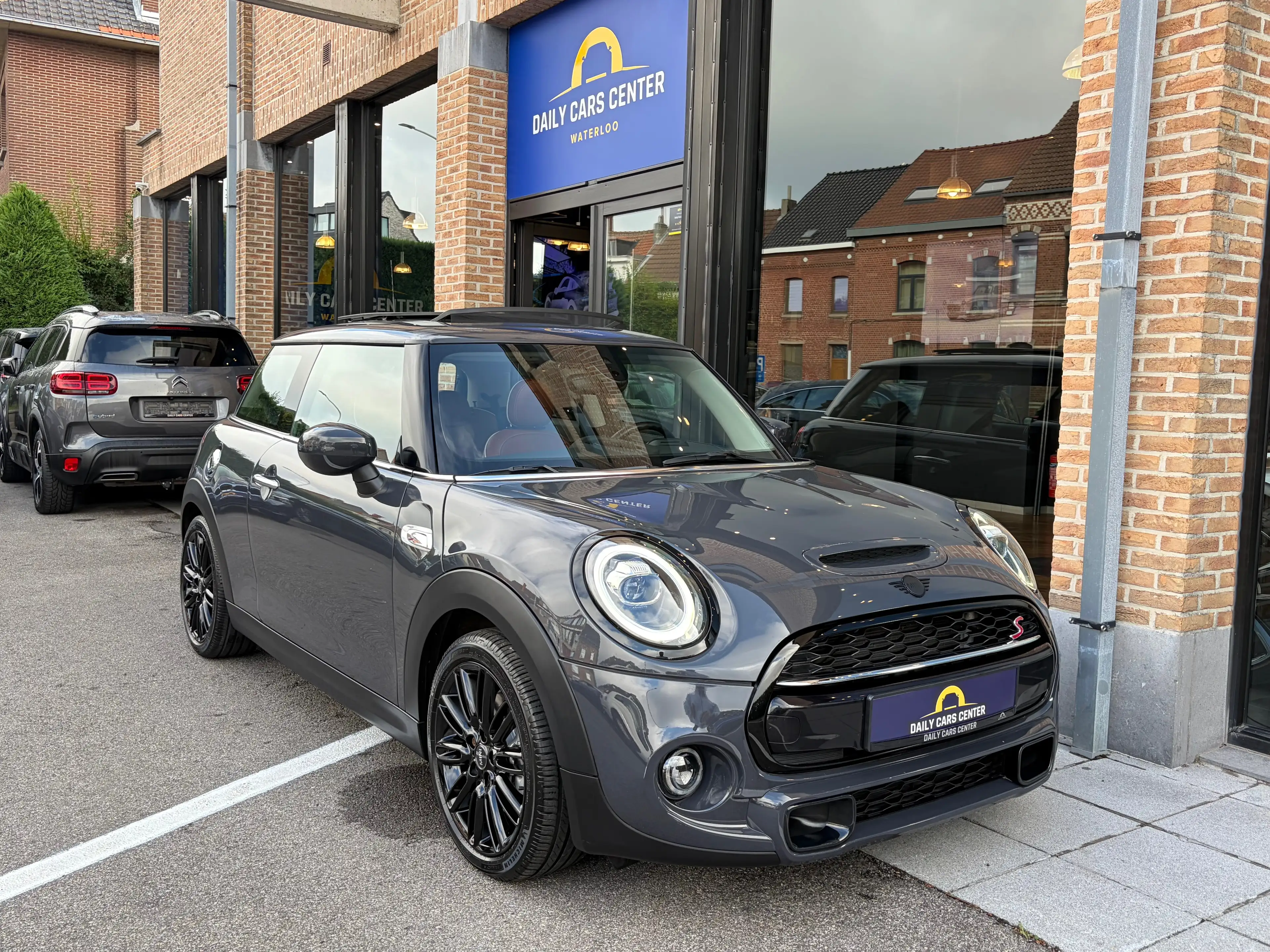 MINI Cooper S 2.0A I Pano I Auto I Navi I Cuir I Led adaptatif I Carnet MINI — photo 10
