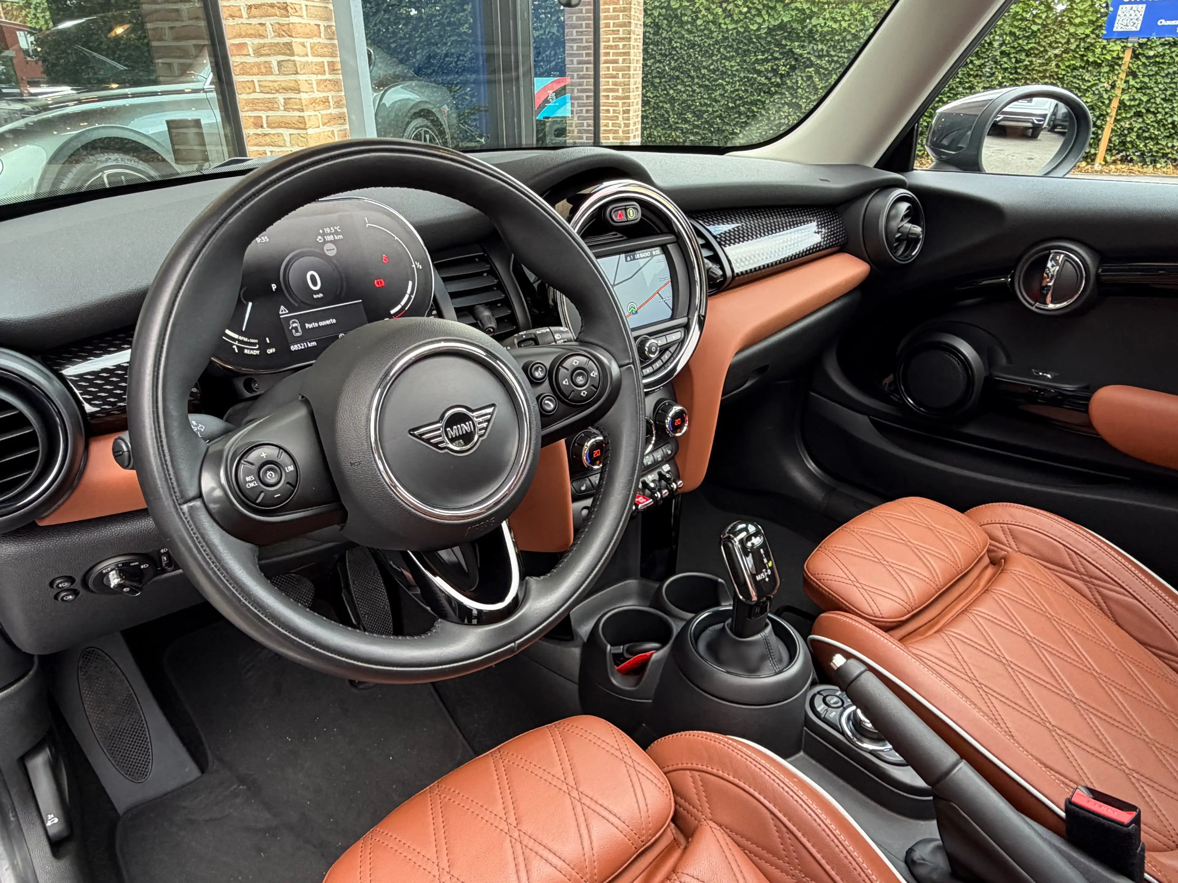 MINI Cooper S 2.0A I Pano I Auto I Navi I Cuir I Led adaptatif I Carnet MINI — photo 7