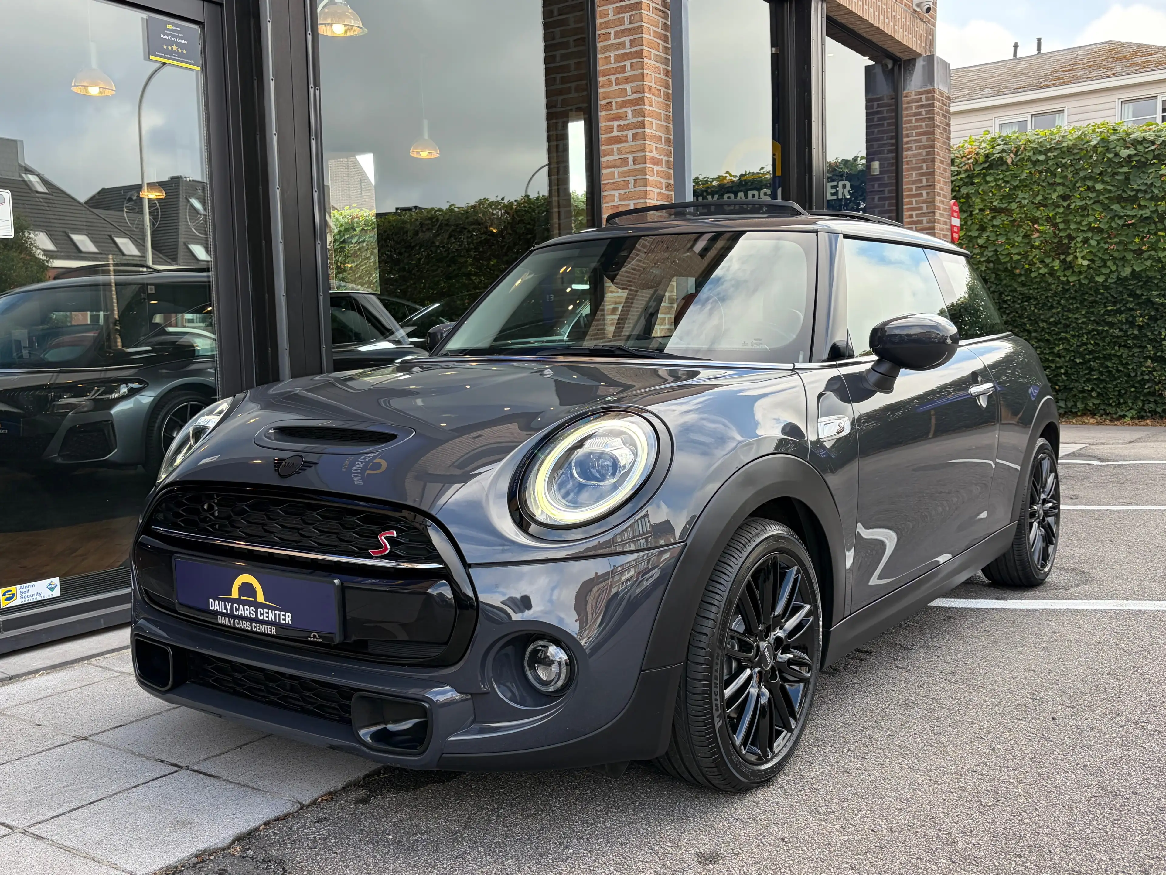 MINI Cooper S 2.0A I Pano I Auto I Navi I Cuir I Led adaptatif I Carnet MINI — photo 5