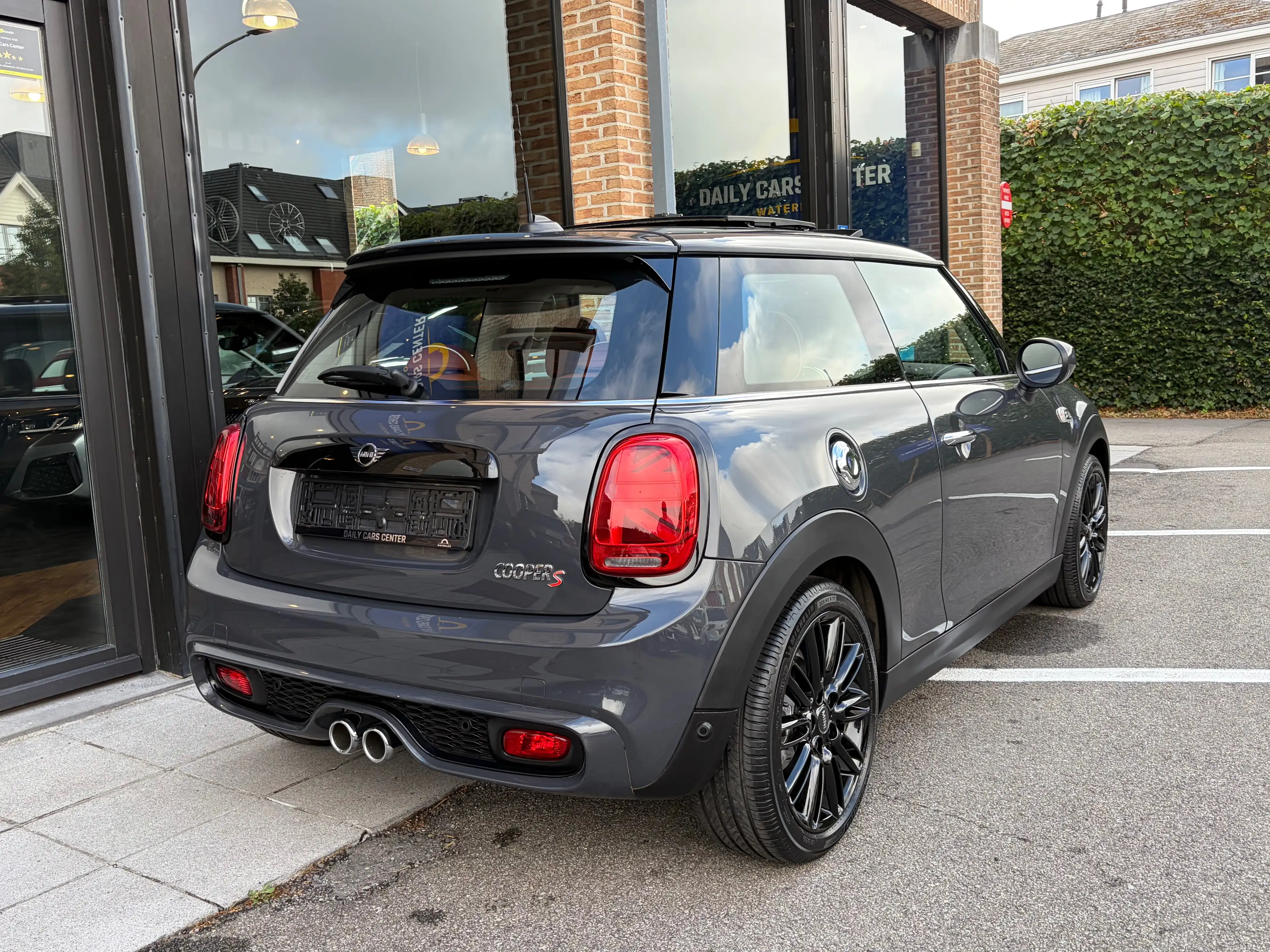 MINI Cooper S 2.0A I Pano I Auto I Navi I Cuir I Led adaptatif I Carnet MINI — photo 12