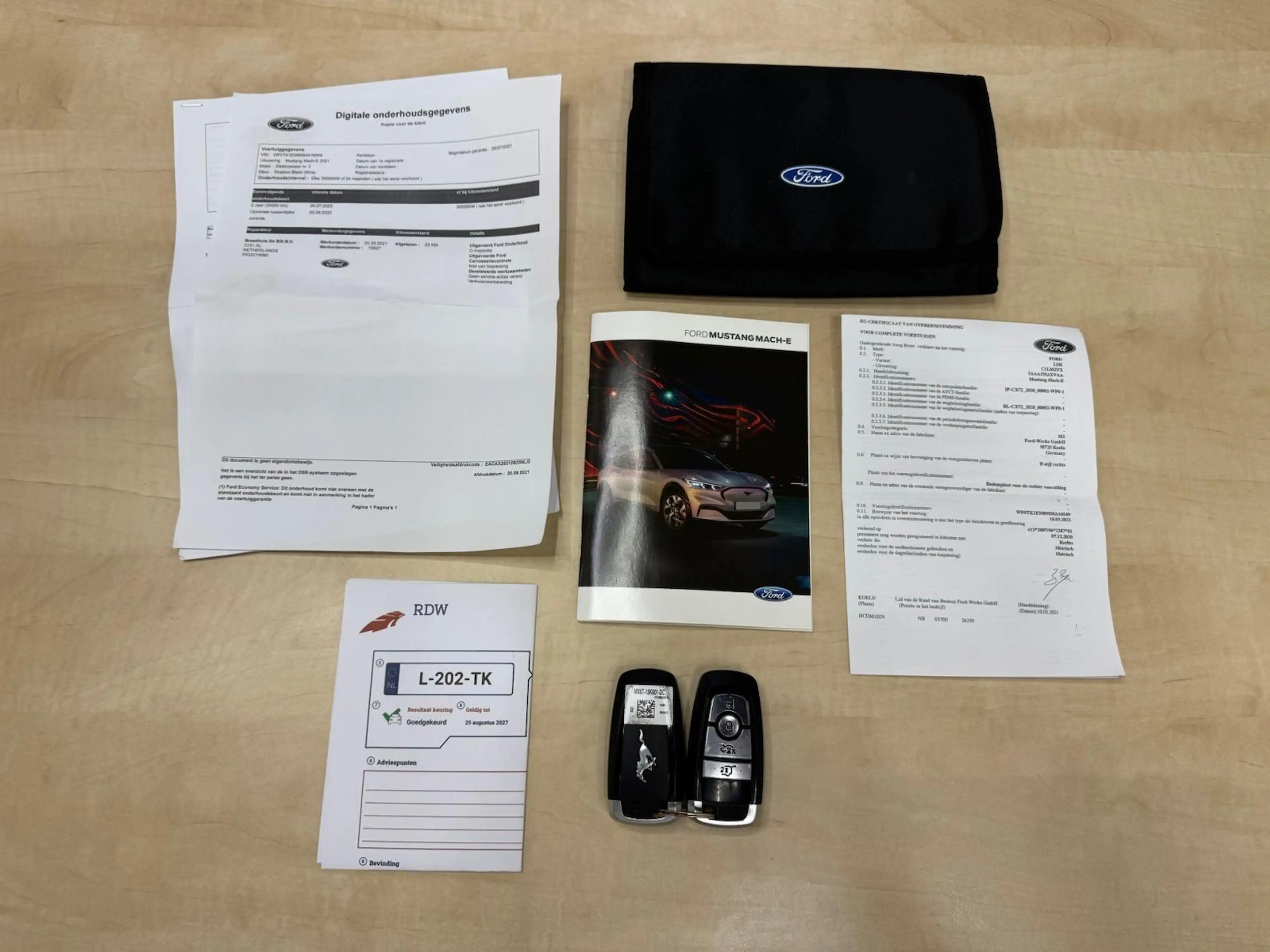 Ford Mustang Mach-E RWD 75 kWh — photo 4