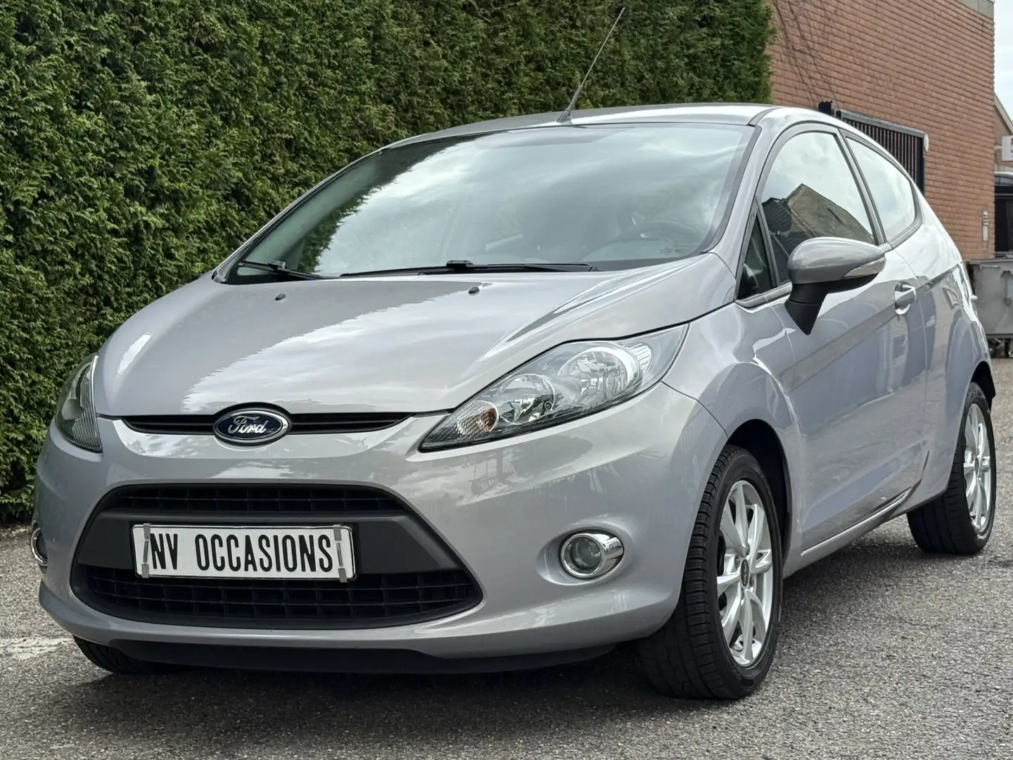 Ford Fiesta 1.4 Titanium AIRCO/AUTOMAAT/STOELVW/VOORRUITVW/71D Grau - 2