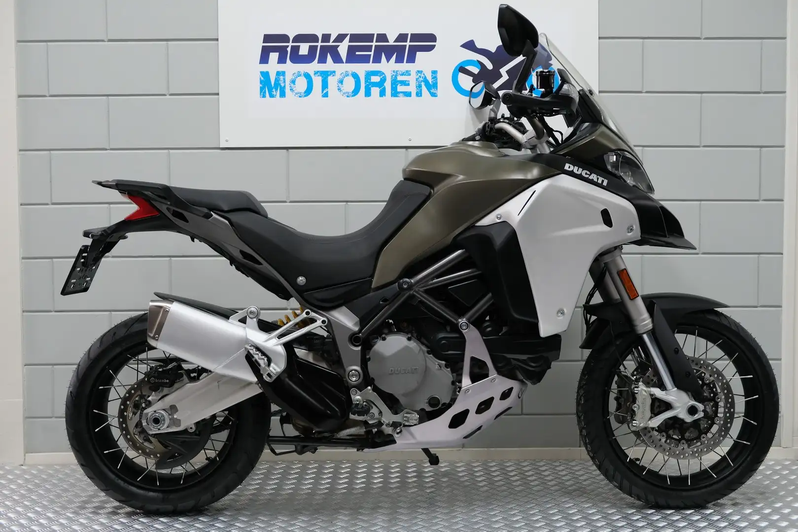 Ducati Multistrada 1200 S Enduro Сірий - 1