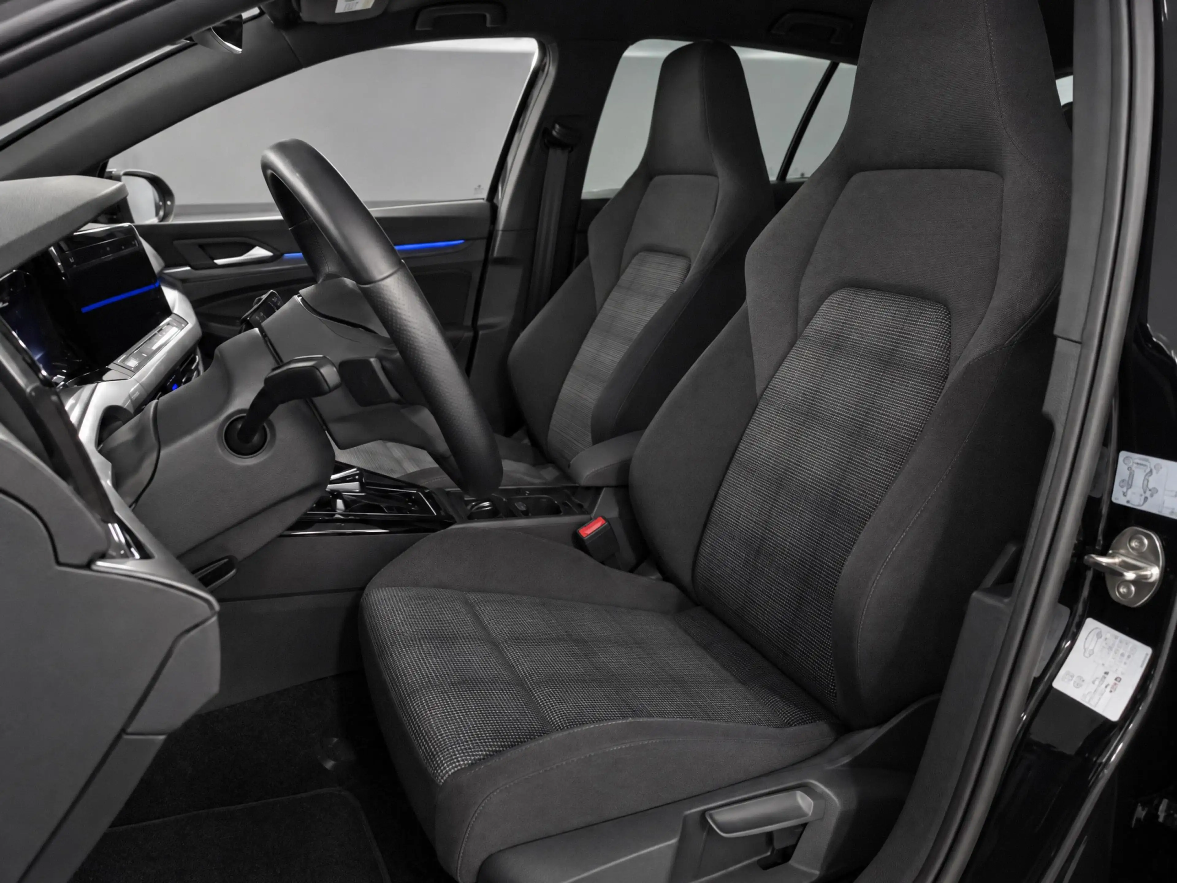 Volkswagen Golf GTE 1.4 eHybrid 245pk / IQ LED / App. Connect / Voorst — photo 10