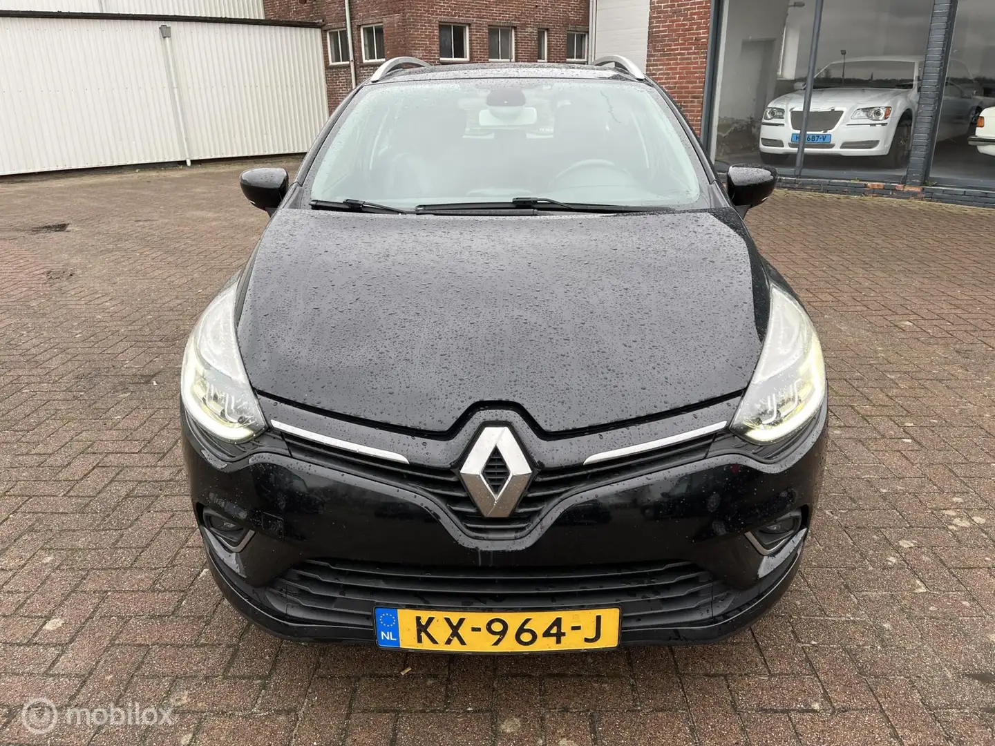 Renault Clio Estate 1.5 dCi Ecoleader Intens 1'eigenaar NAP Zwart - 2