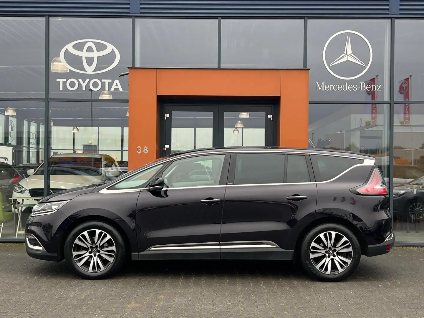 Renault Espace 1.6 TCe Initiale Paris 7p.|Leer|Massage|Pano Schwarz - 2