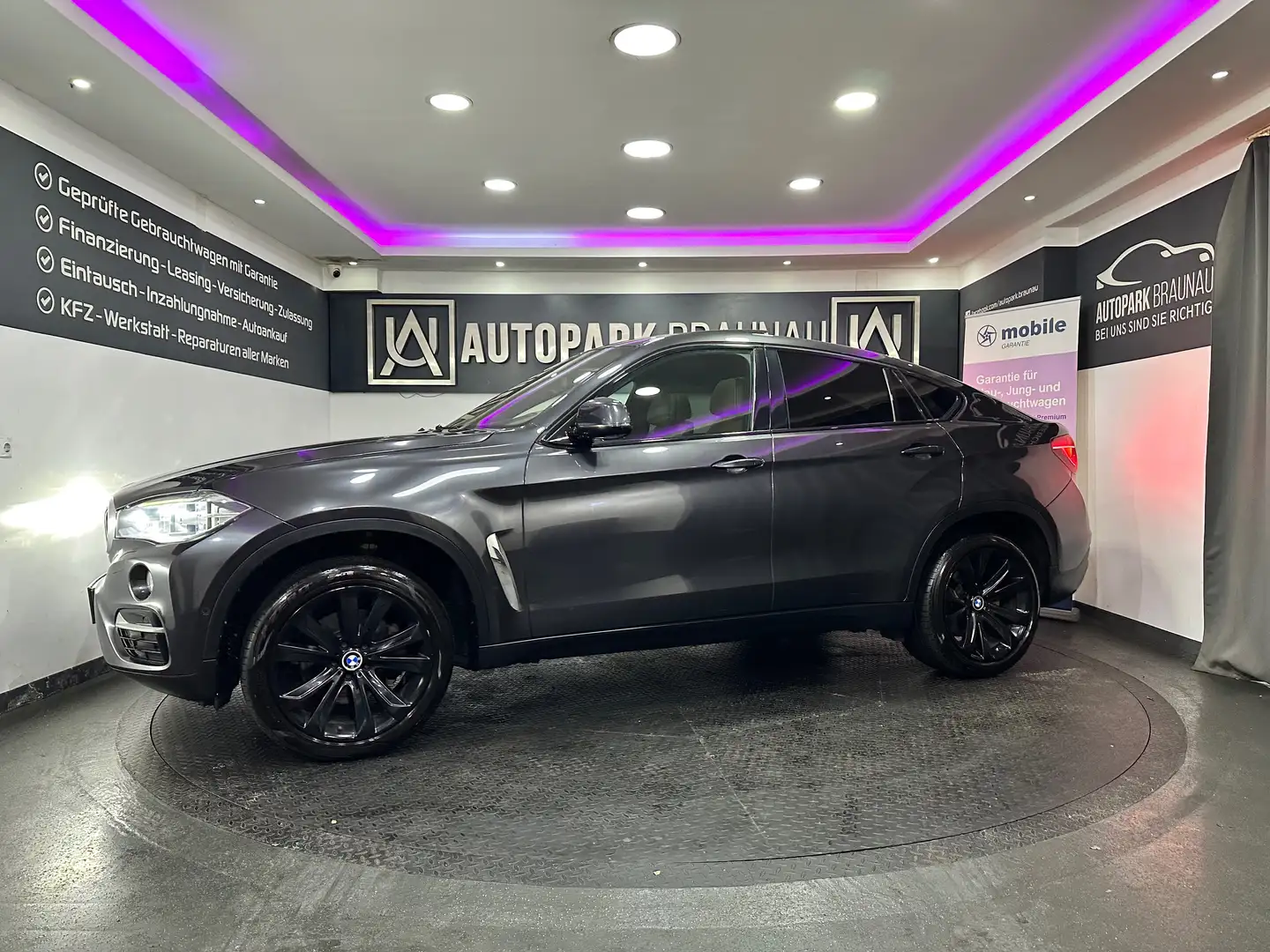 BMW X6 xDrive 40d Aut. *HUD*MEMORY*360* Grau - 2
