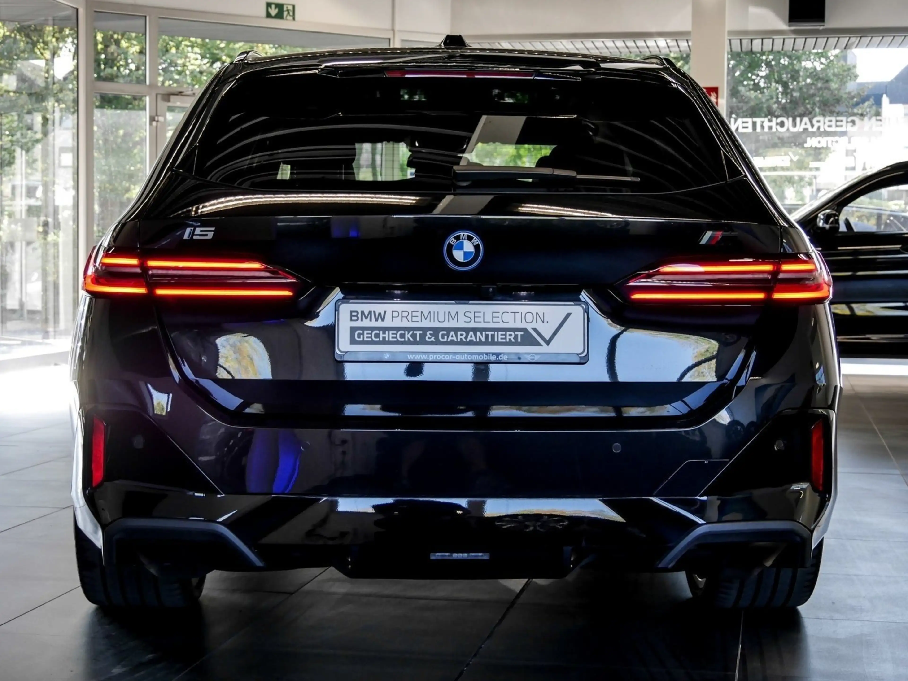 BMW i5 eDrive40 Touring+M Sport Pro+LC Prof.+Head-Up+AHK+ — photo 4