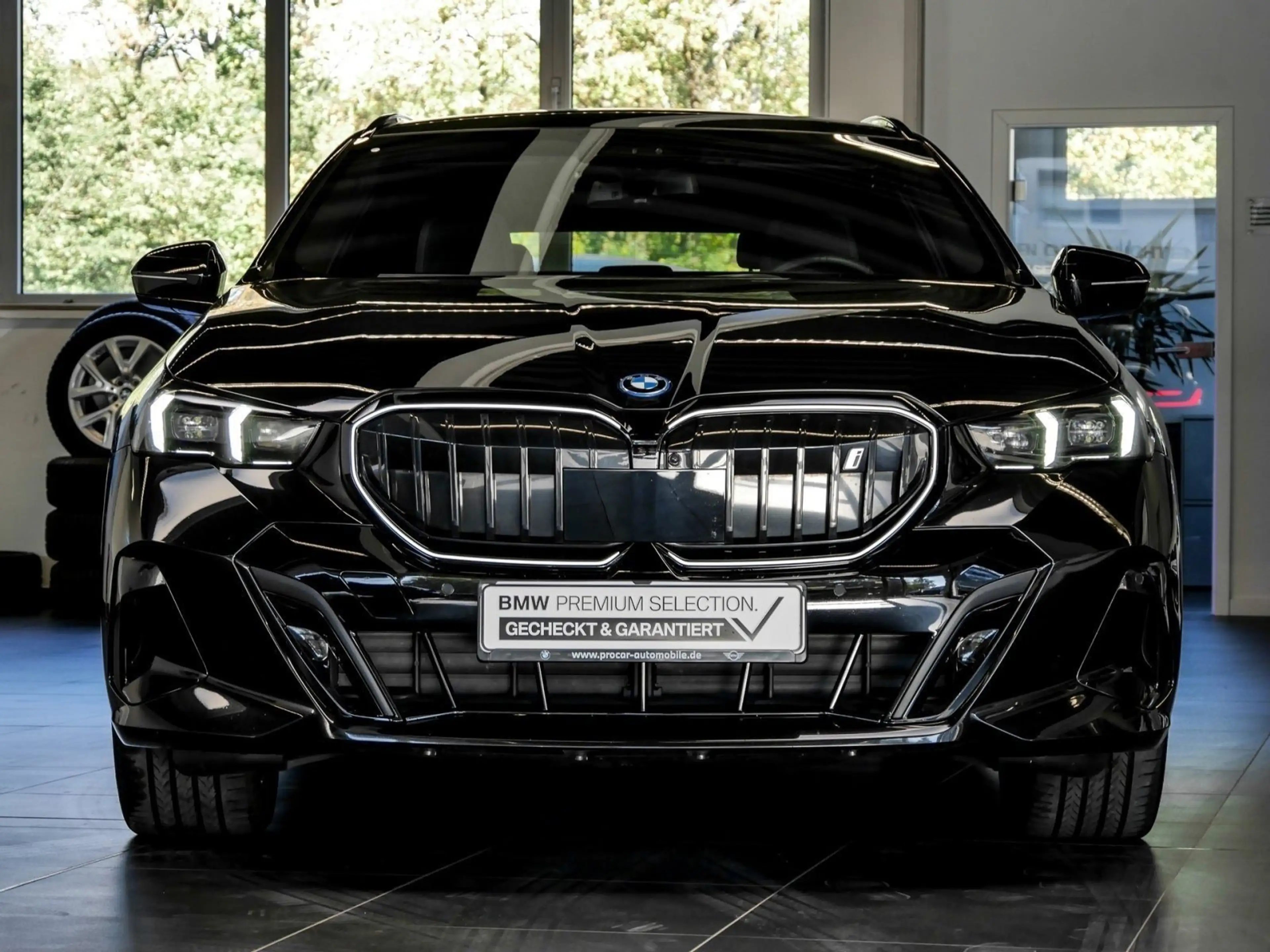 BMW i5 eDrive40 Touring+M Sport Pro+LC Prof.+Head-Up+AHK+ — photo 3