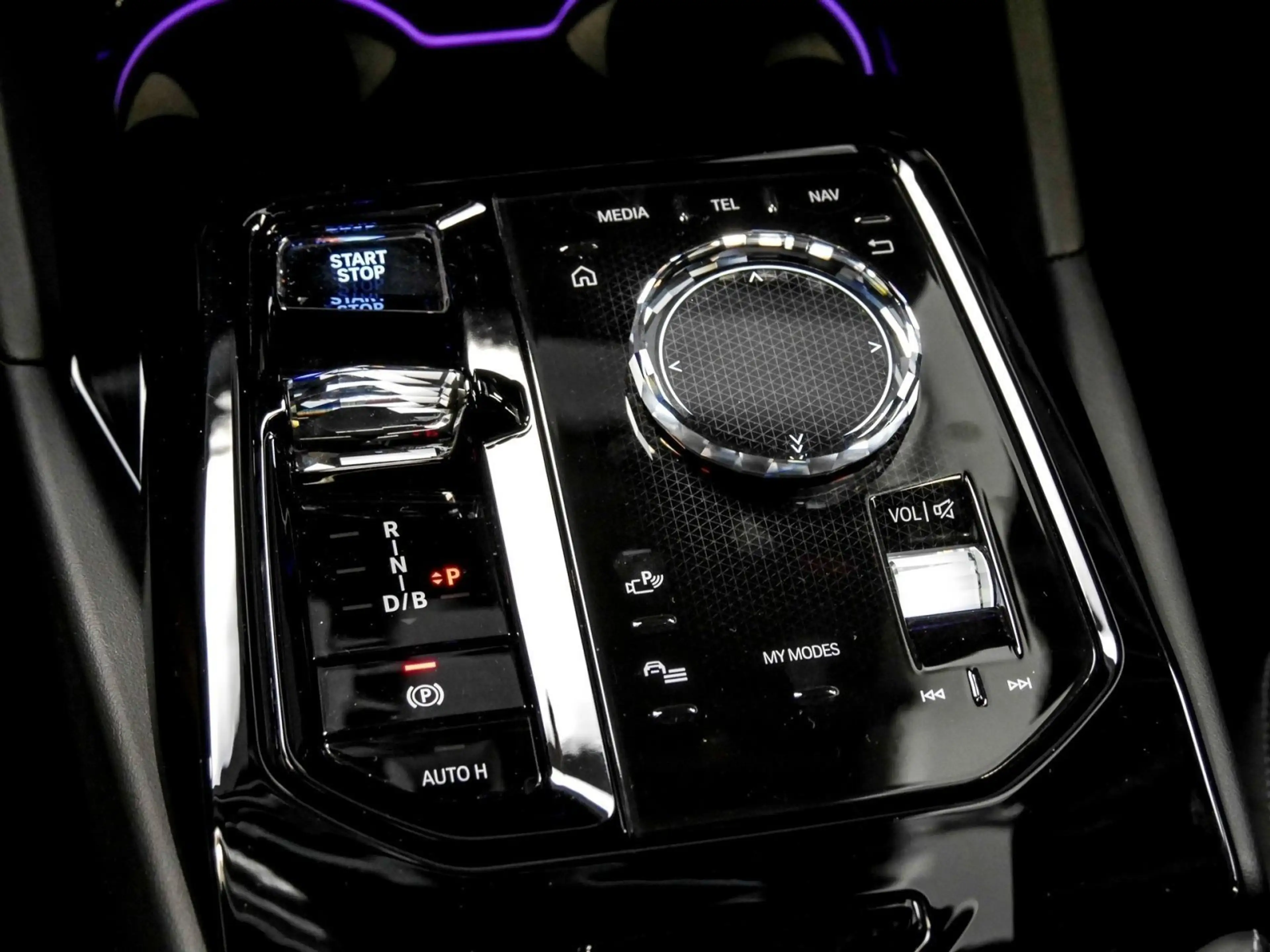 BMW i5 eDrive40 Touring+M Sport Pro+LC Prof.+Head-Up+AHK+ — photo 14