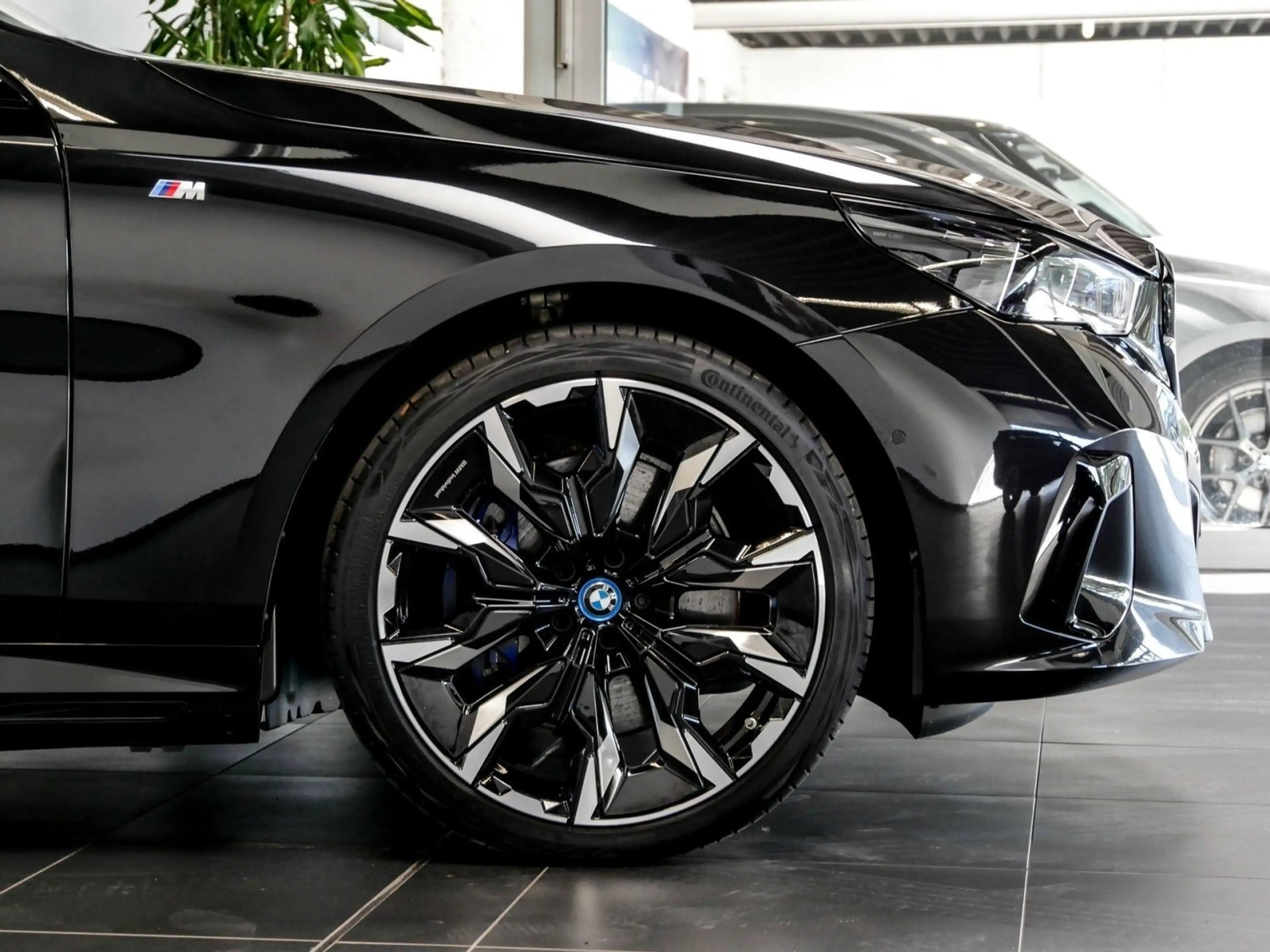 BMW i5 eDrive40 Touring+M Sport Pro+LC Prof.+Head-Up+AHK+ — photo 6