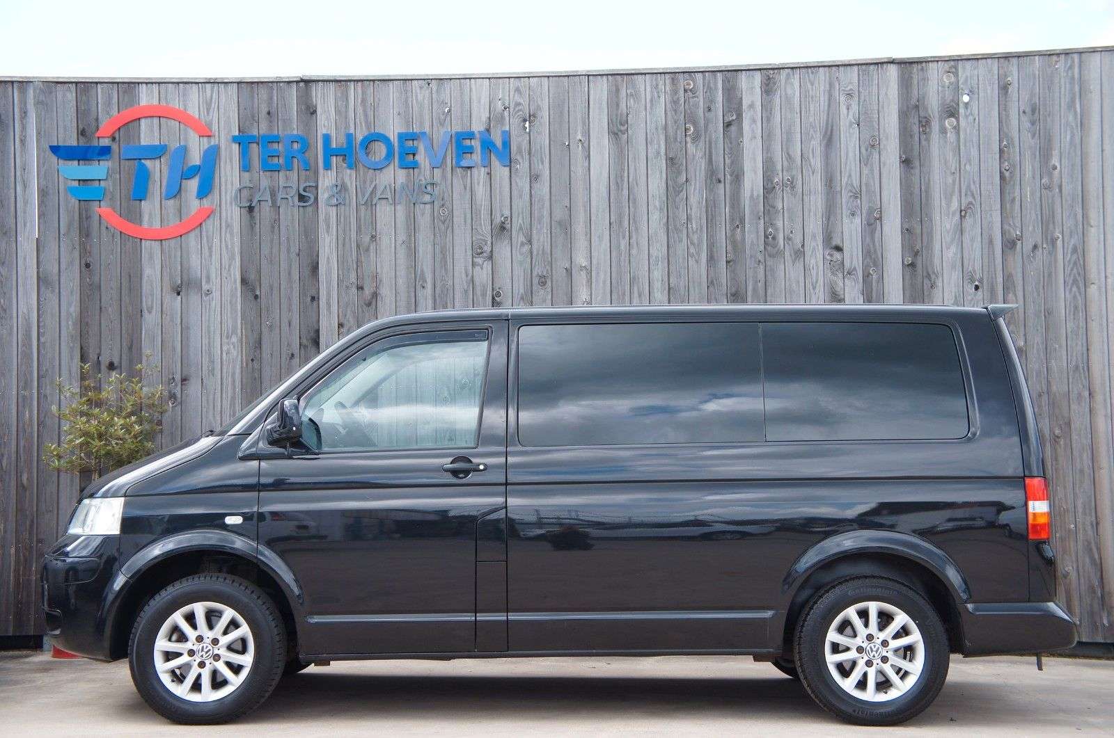 Second hand Volkswagen Transporter T5