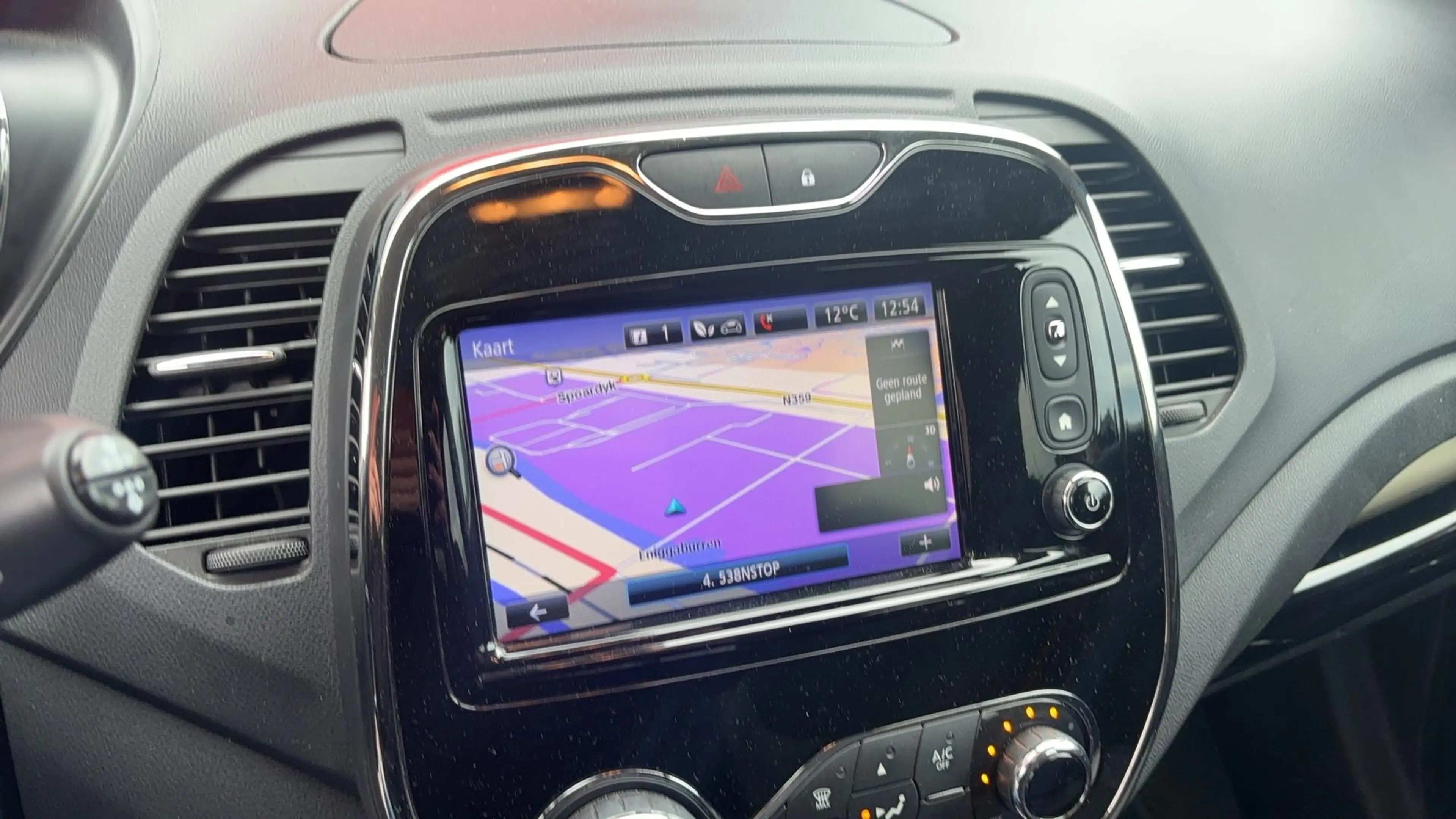Renault Captur 0.9 TCe Dynamique KEYLESS / NAVI / CLIMA / CRUISE — photo 8