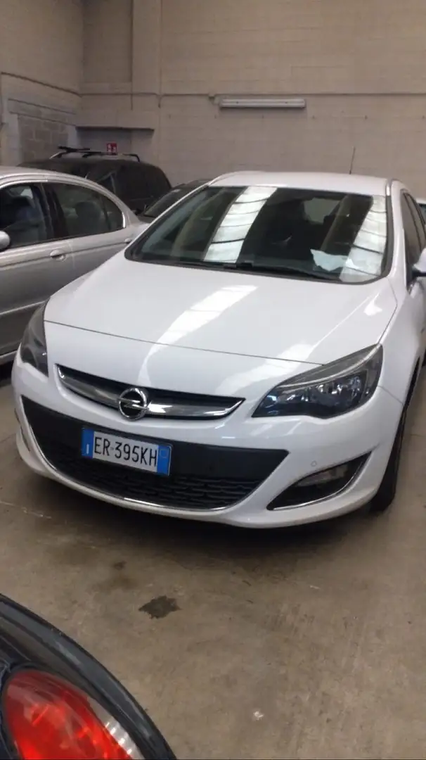 Opel Astra 5p 1.4 t Elective 140cv auto - 1