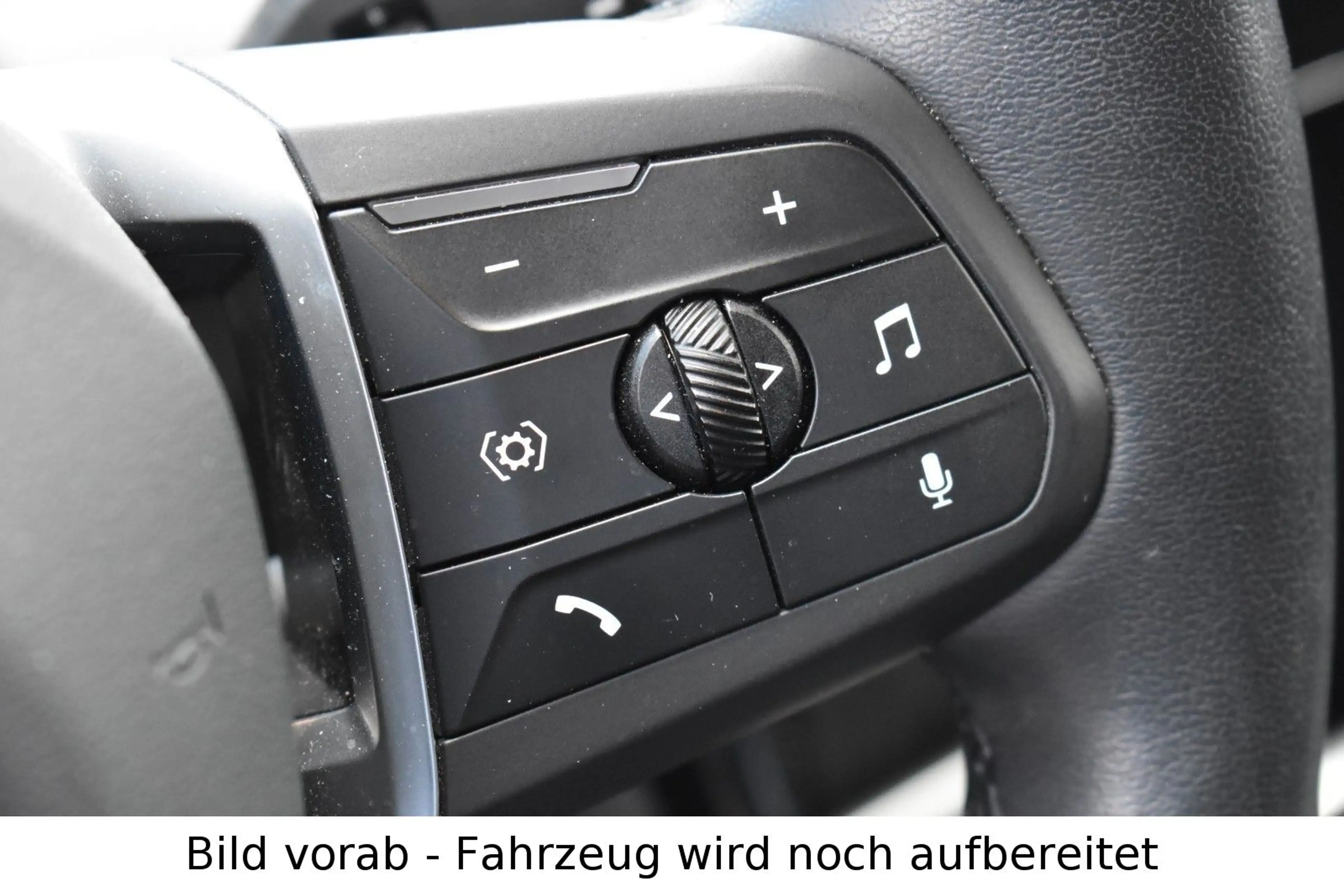 BMW iX1 30 xDrive Navi Keyless LED Parkassistent — photo 15