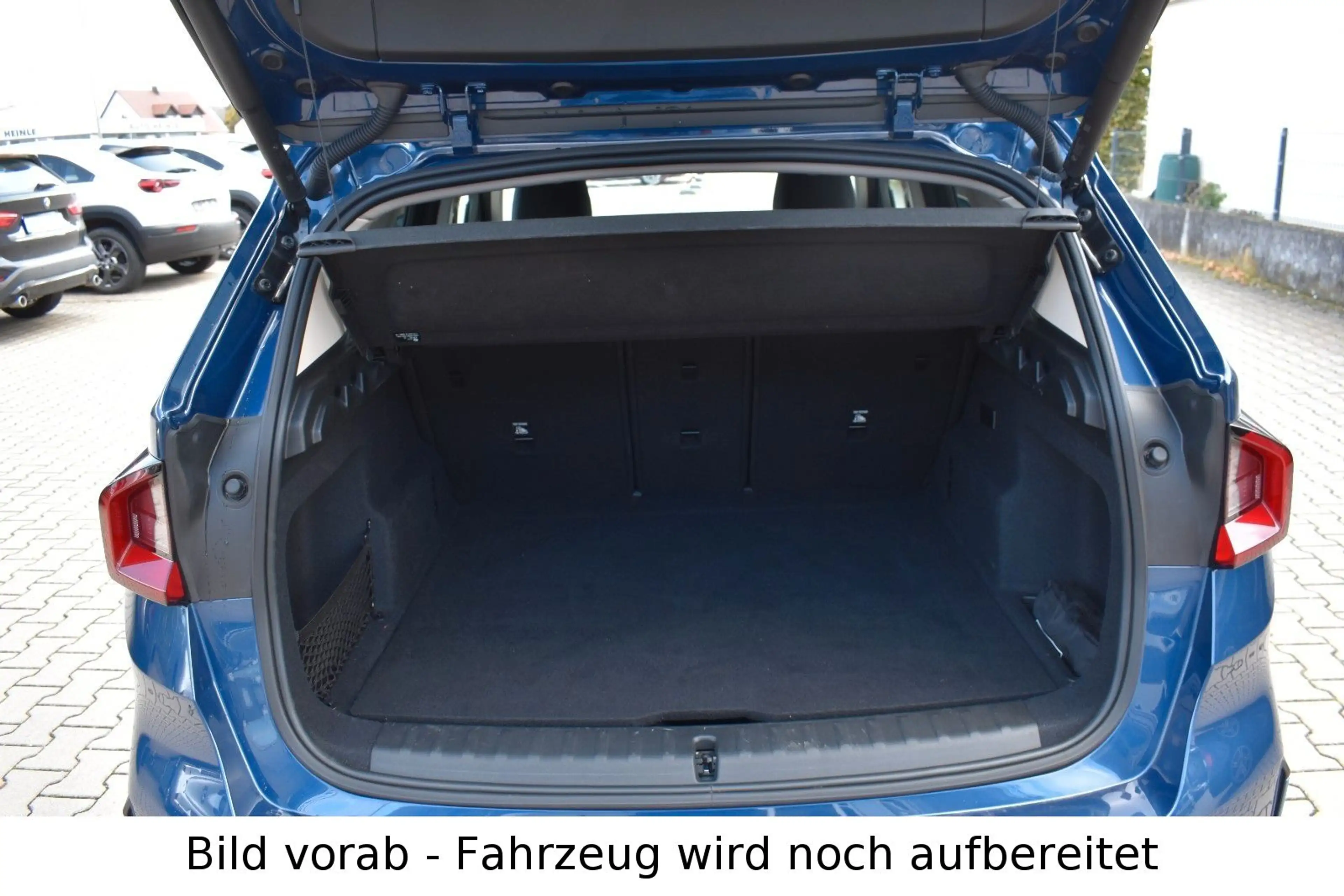 BMW iX1 30 xDrive Navi Keyless LED Parkassistent — photo 12