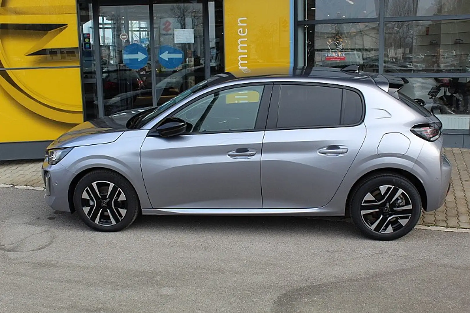 Peugeot 208 PureTech 100 S&S Allure Grau - 2