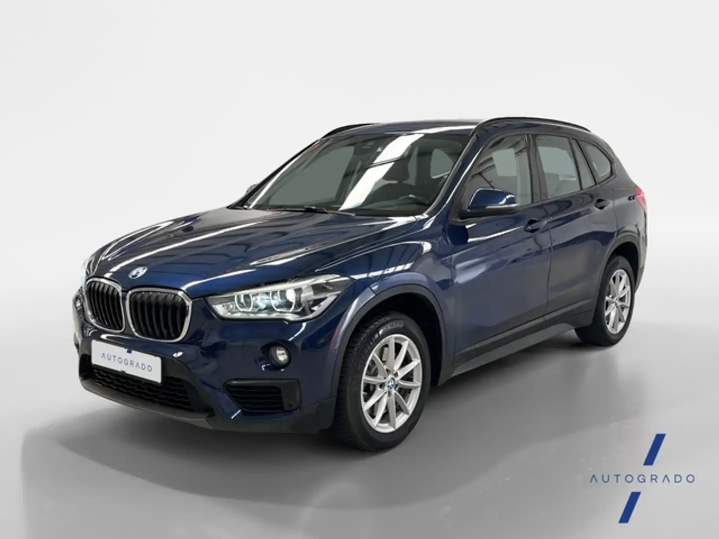 BMW X1 sDrive 20iA Blau - 1