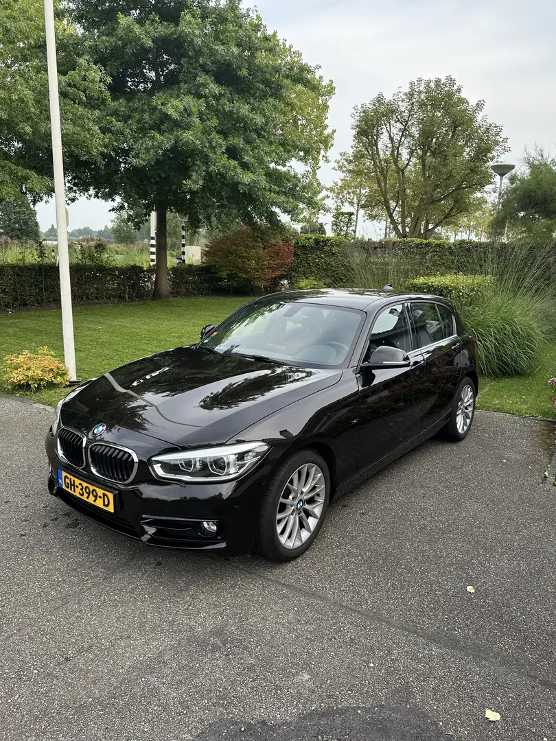 BMW 118 i Sport Facelift M-interieur 17 inch Bruin - 1