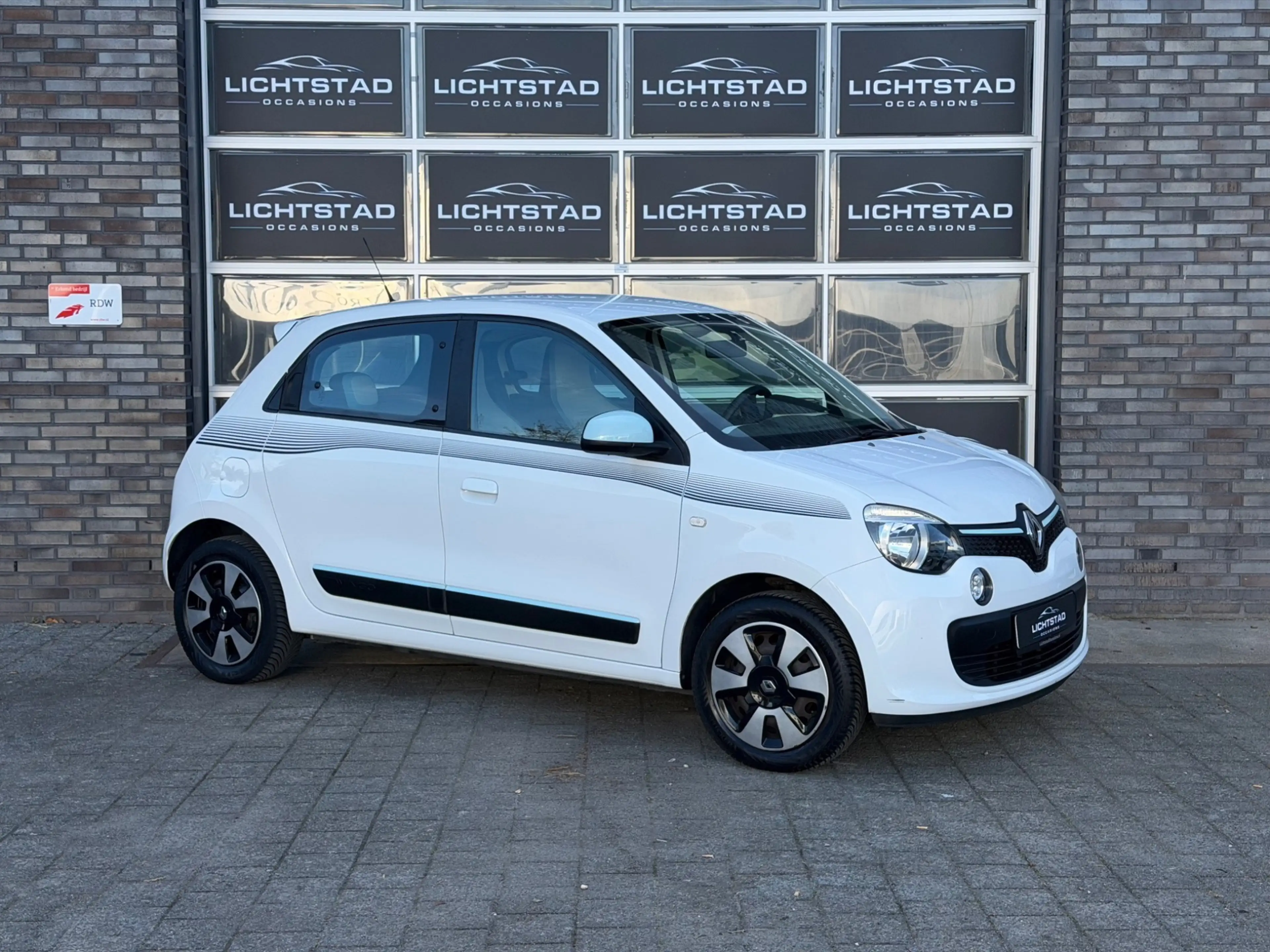 Renault Twingo 1.0 SCe Collection AIRCO BLUETOOTH NIEUWE APK ONDE — photo 3