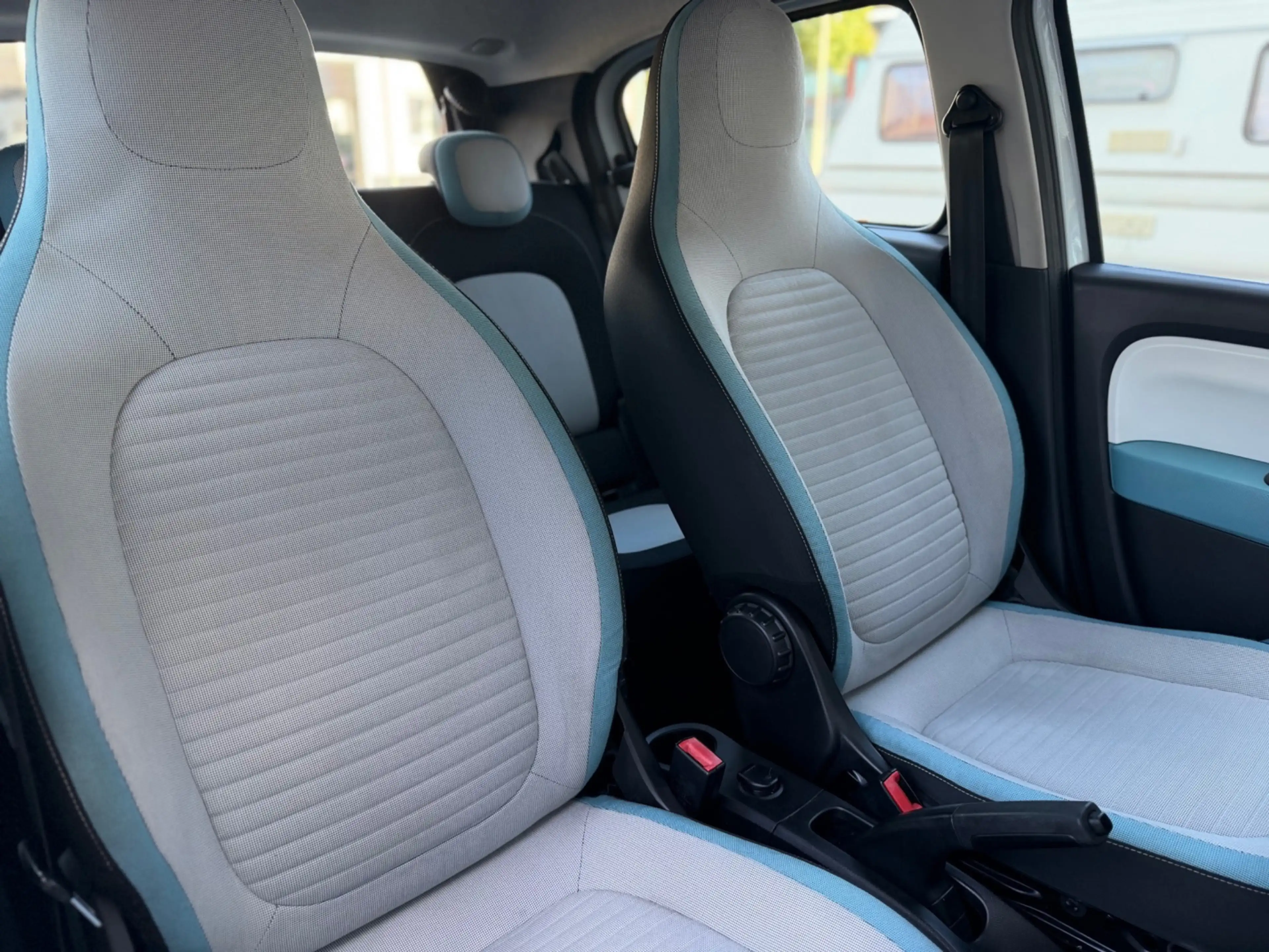Renault Twingo 1.0 SCe Collection AIRCO BLUETOOTH NIEUWE APK ONDE — photo 6