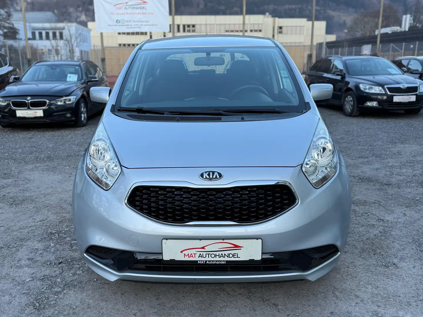 Kia Venga Venga 1,4 MPI Titan *Erstbesitz*Klima*Bluetooth* Gris - 2